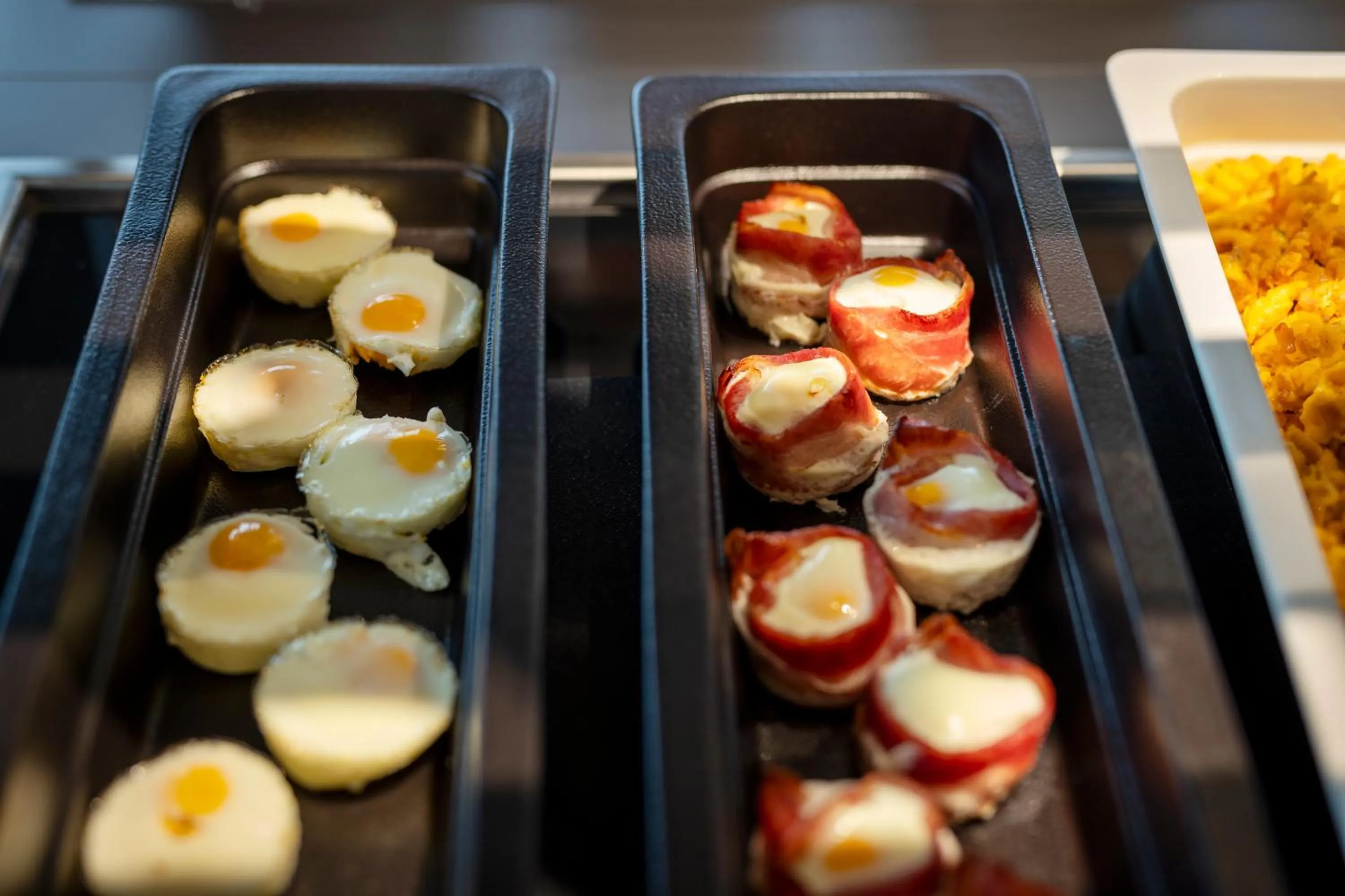 Buffet breakfast in JUFA Hotel Bad Radkersburg - inkl 4h Thermeneintritt in Parktherme