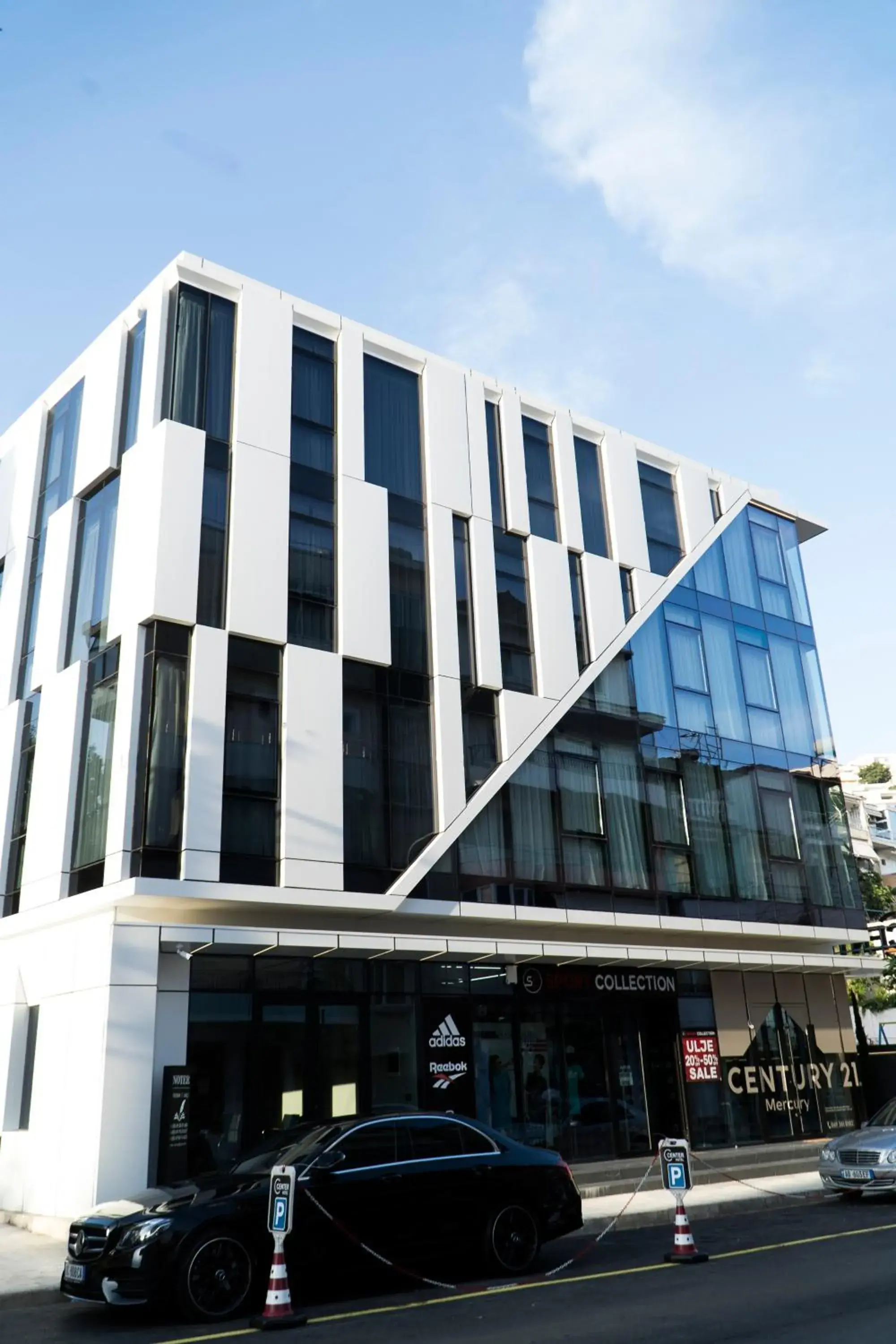 Property building in Center Hotel Property building in Center Hotel