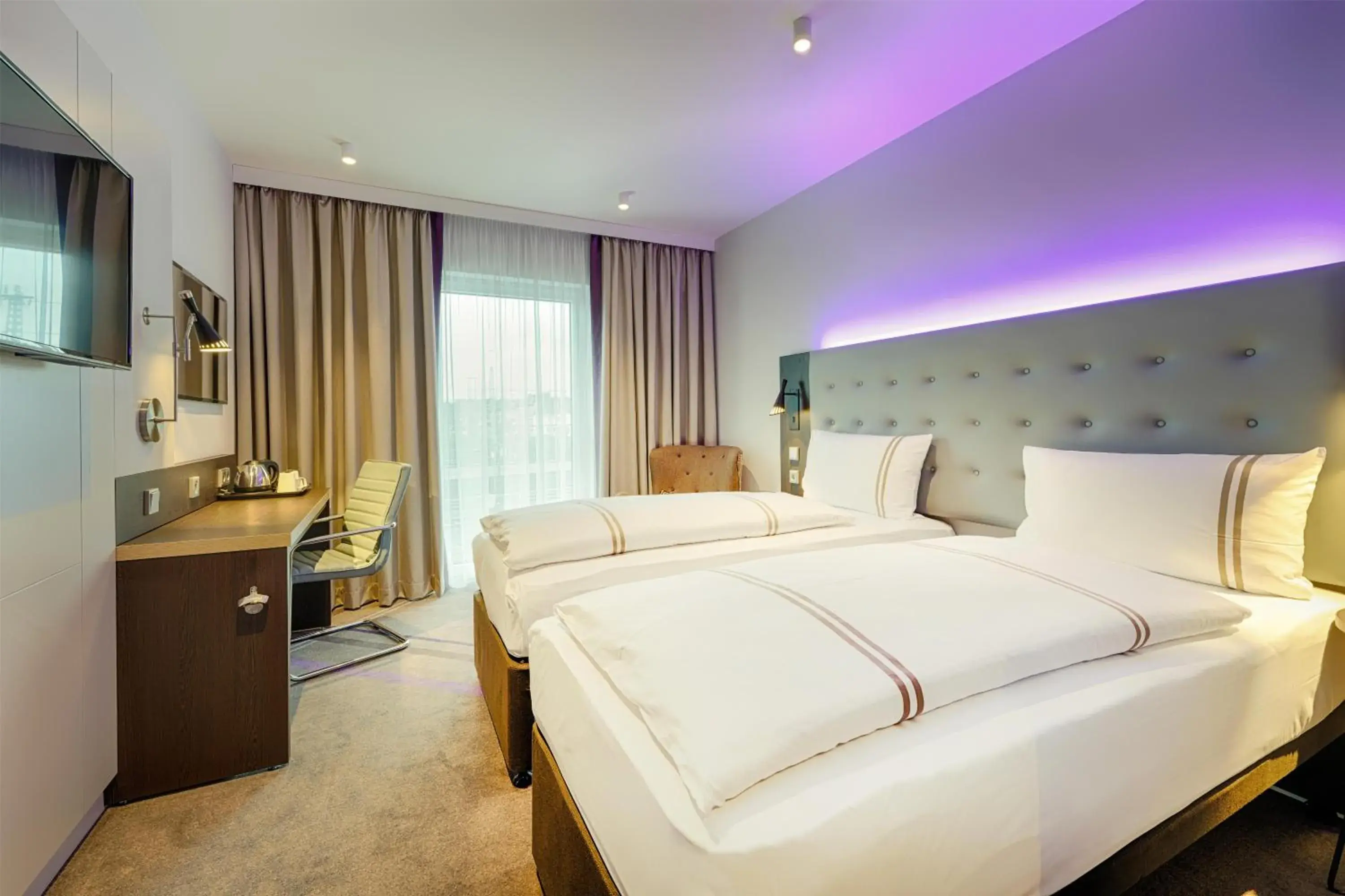 Bedroom, Bed in Premier Inn Düsseldorf City Friedrichstadt Bedroom, Bed in Premier Inn Düsseldorf City Friedrichstadt