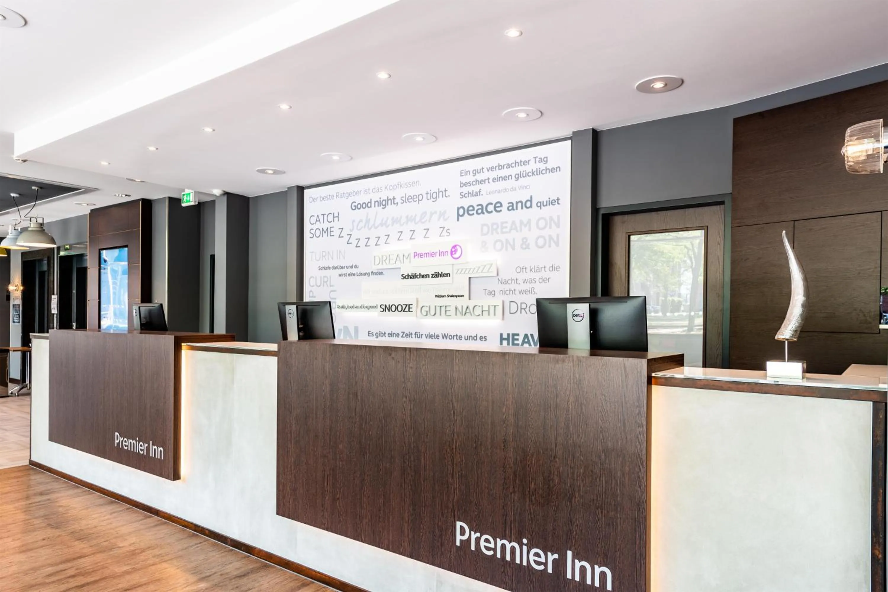 Lobby or reception in Premier Inn Essen City Limbecker Platz