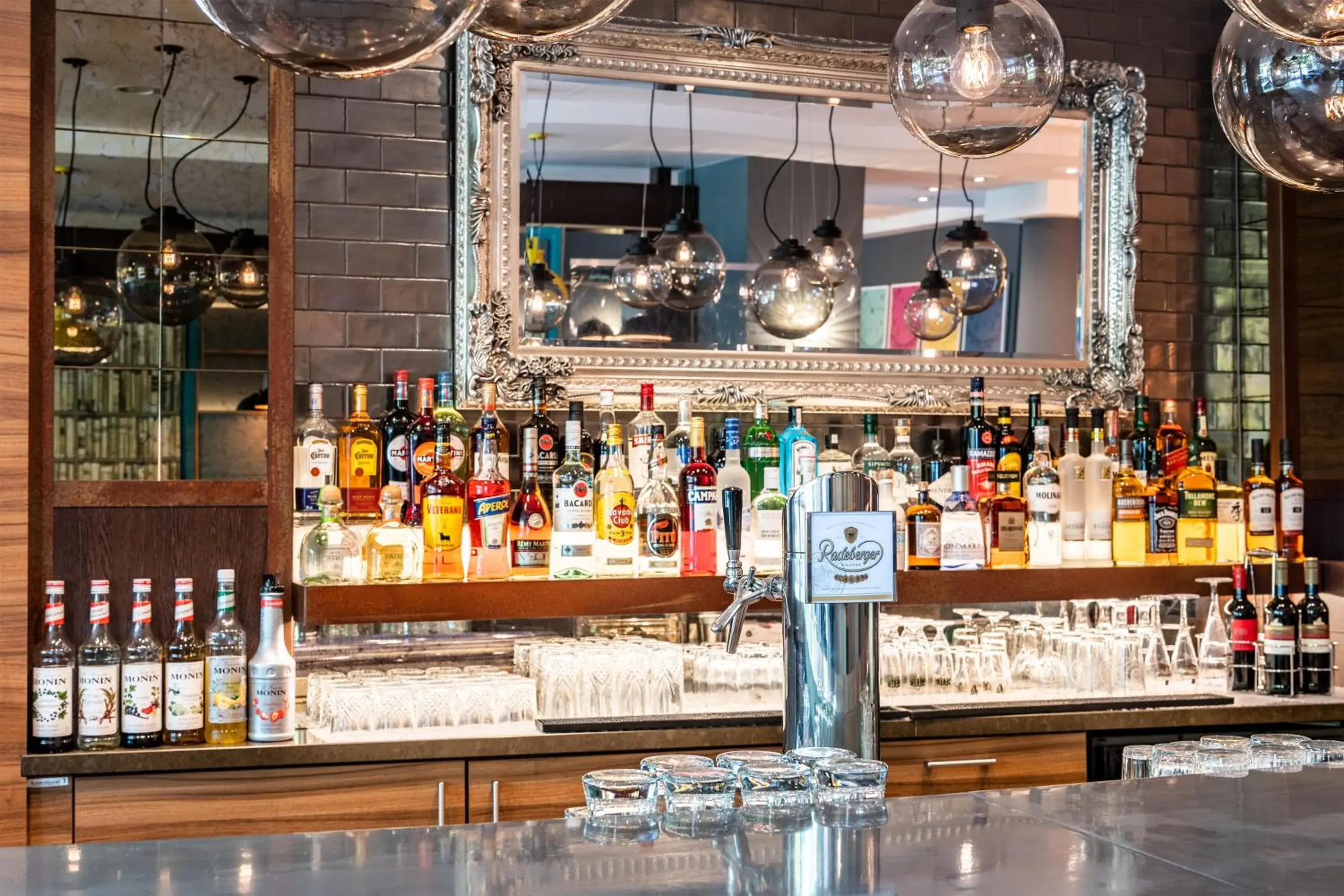 Lounge or bar in Premier Inn Essen City Limbecker Platz Lounge or bar in Premier Inn Essen City Limbecker Platz