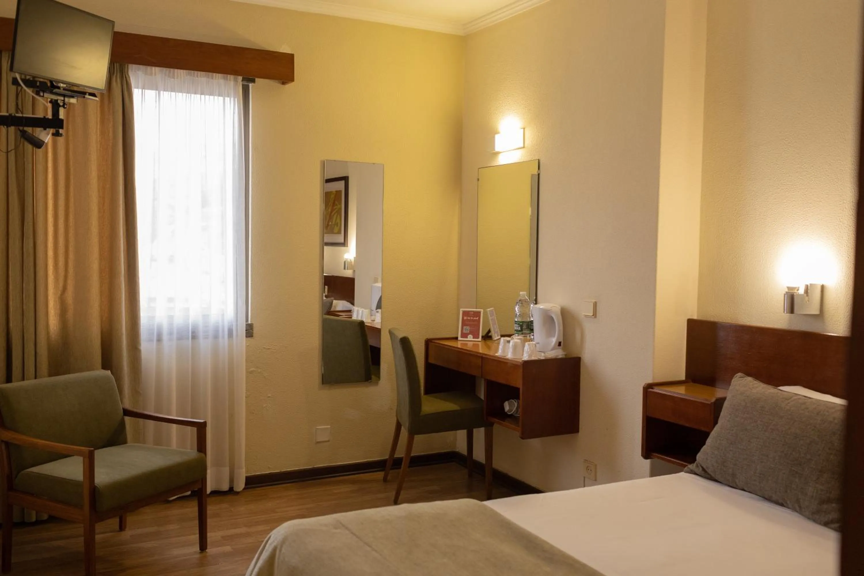 Bed in Flag Hotel Madeira - Ribeira Brava