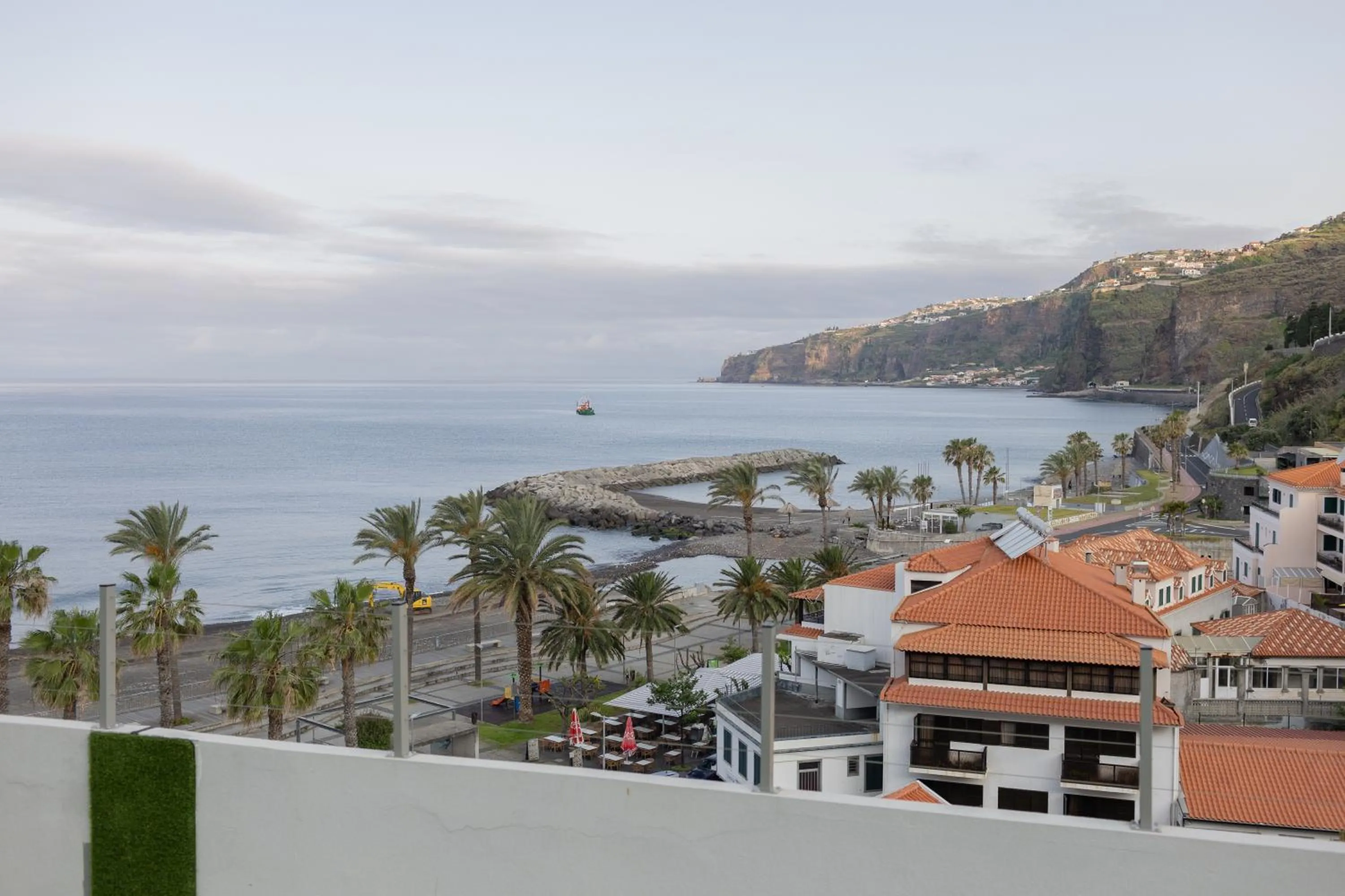Pool view in Flag Hotel Madeira - Ribeira Brava