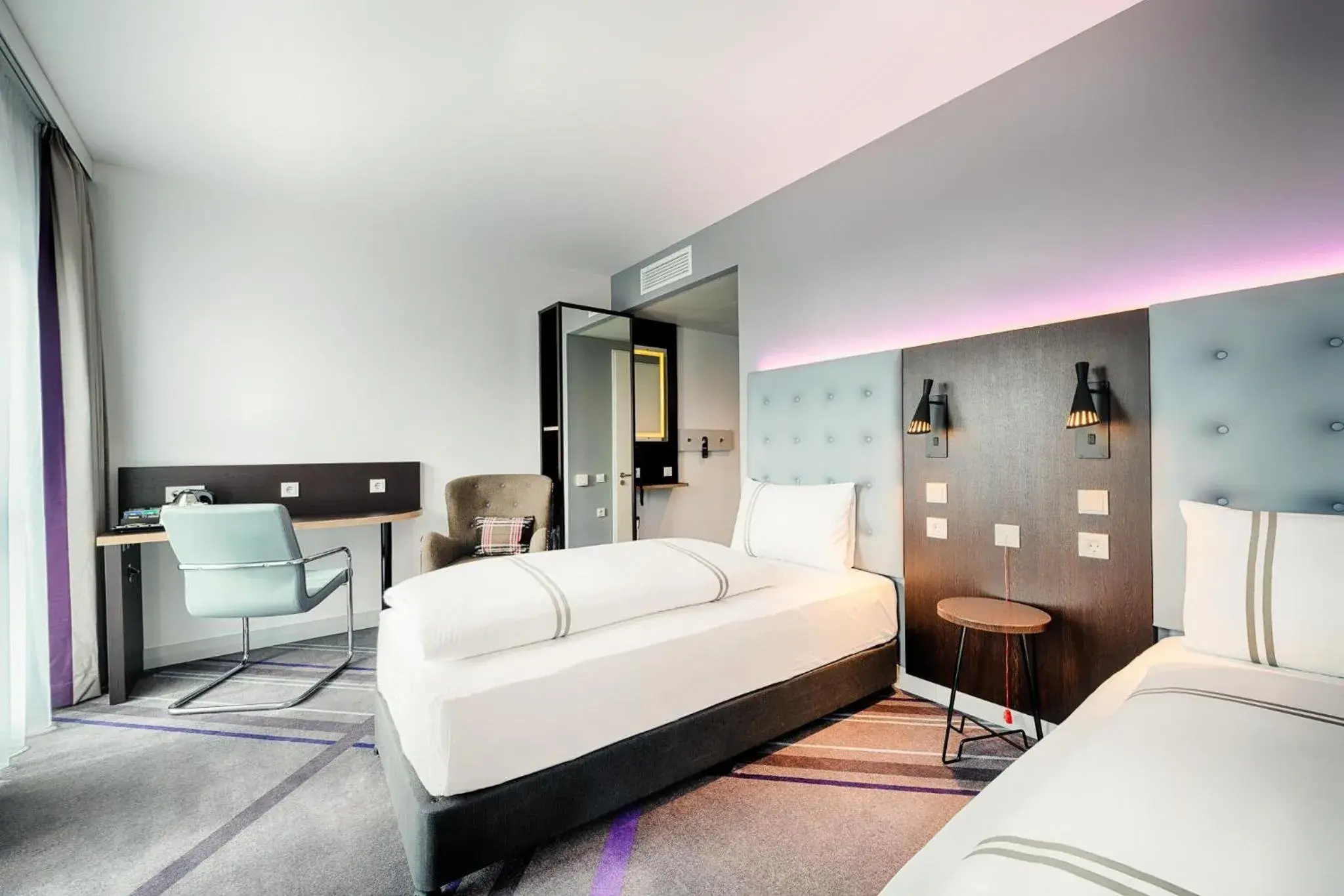 Bedroom, Bed in Premier Inn Wiesbaden City Centre Bedroom, Bed in Premier Inn Wiesbaden City Centre