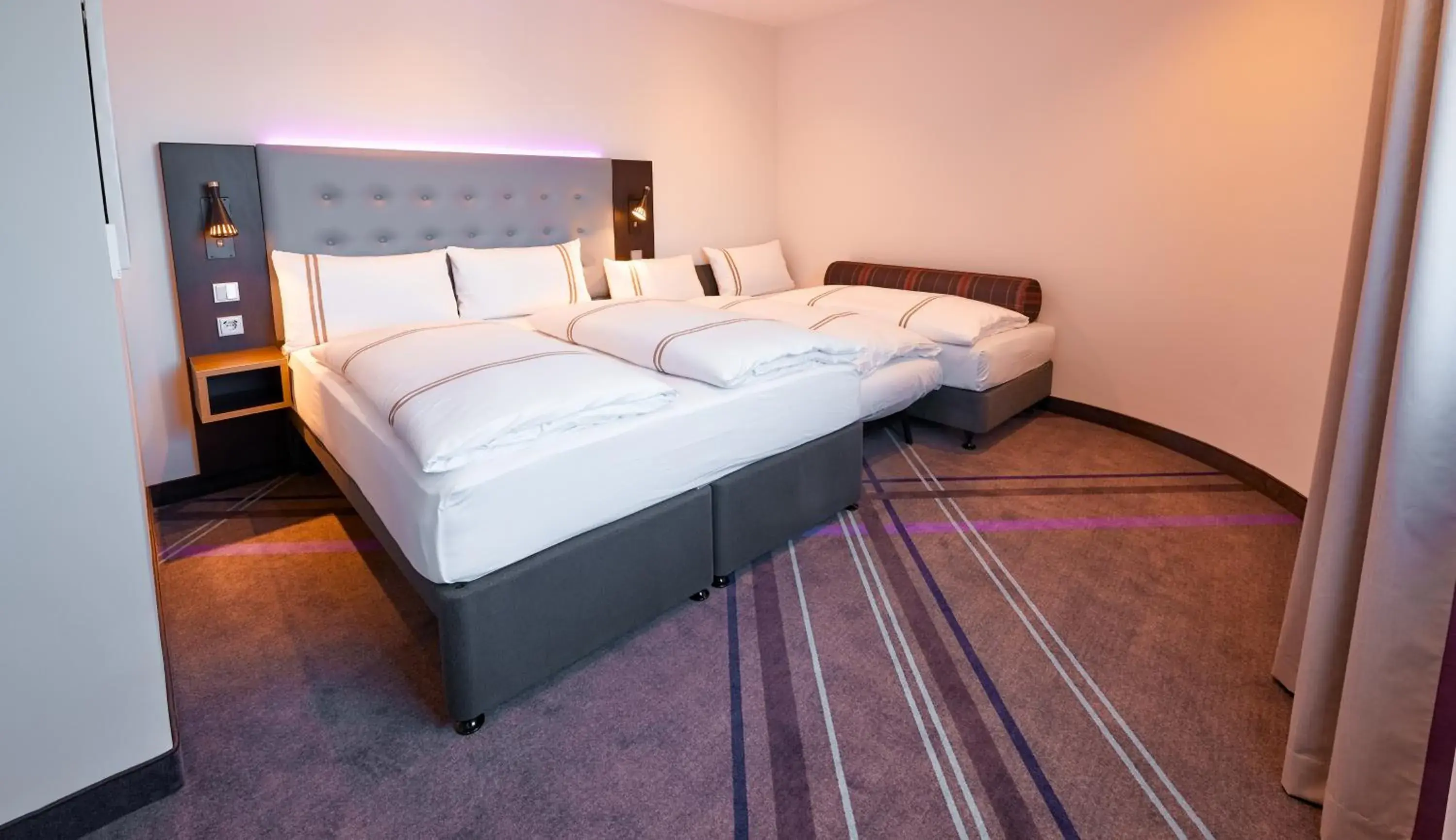 Bed in Premier Inn Saarbrücken City Congresshalle Bed in Premier Inn Saarbrücken City Congresshalle