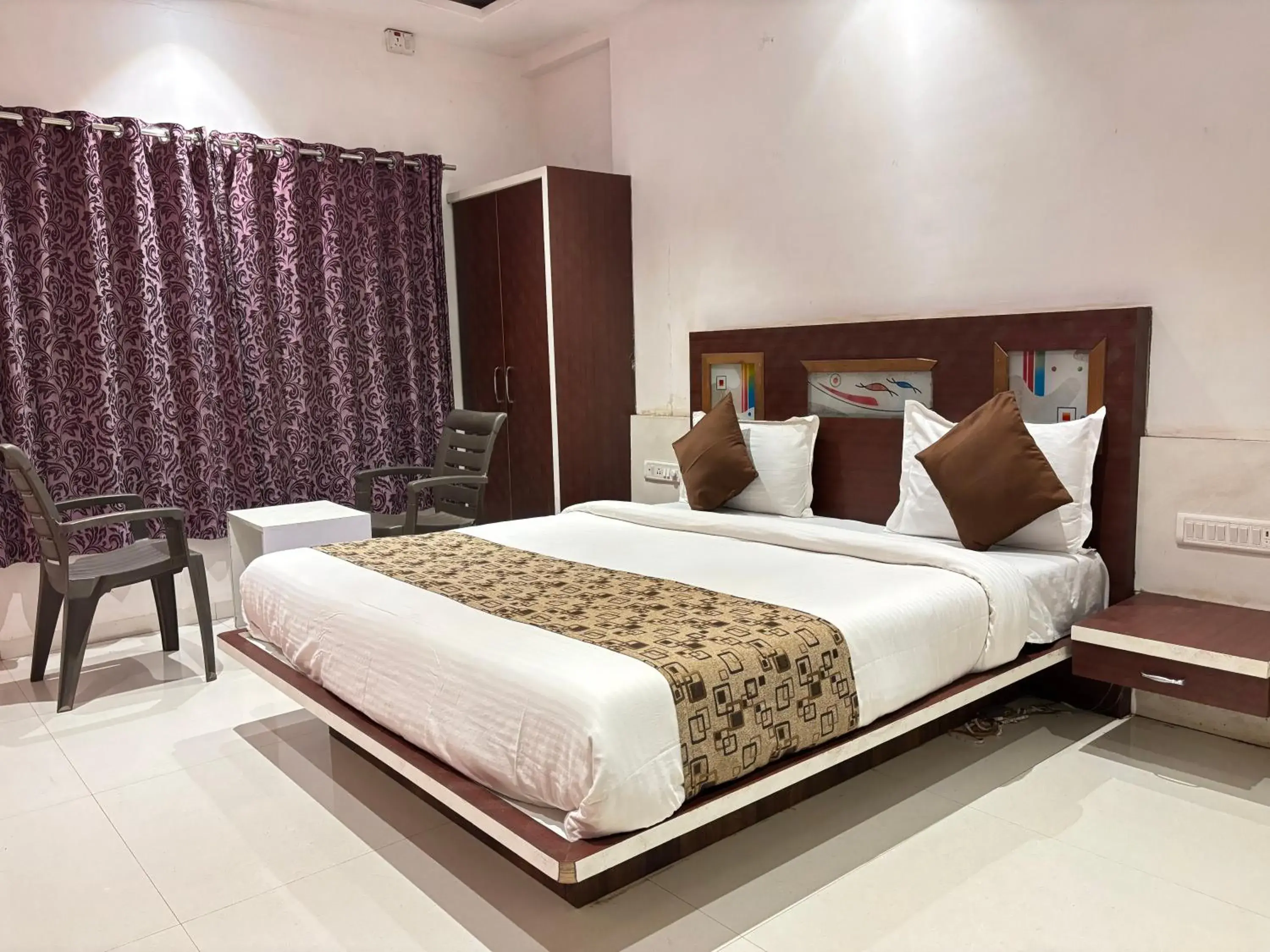 Bed in Veggies Residency Bed in Veggies Residency