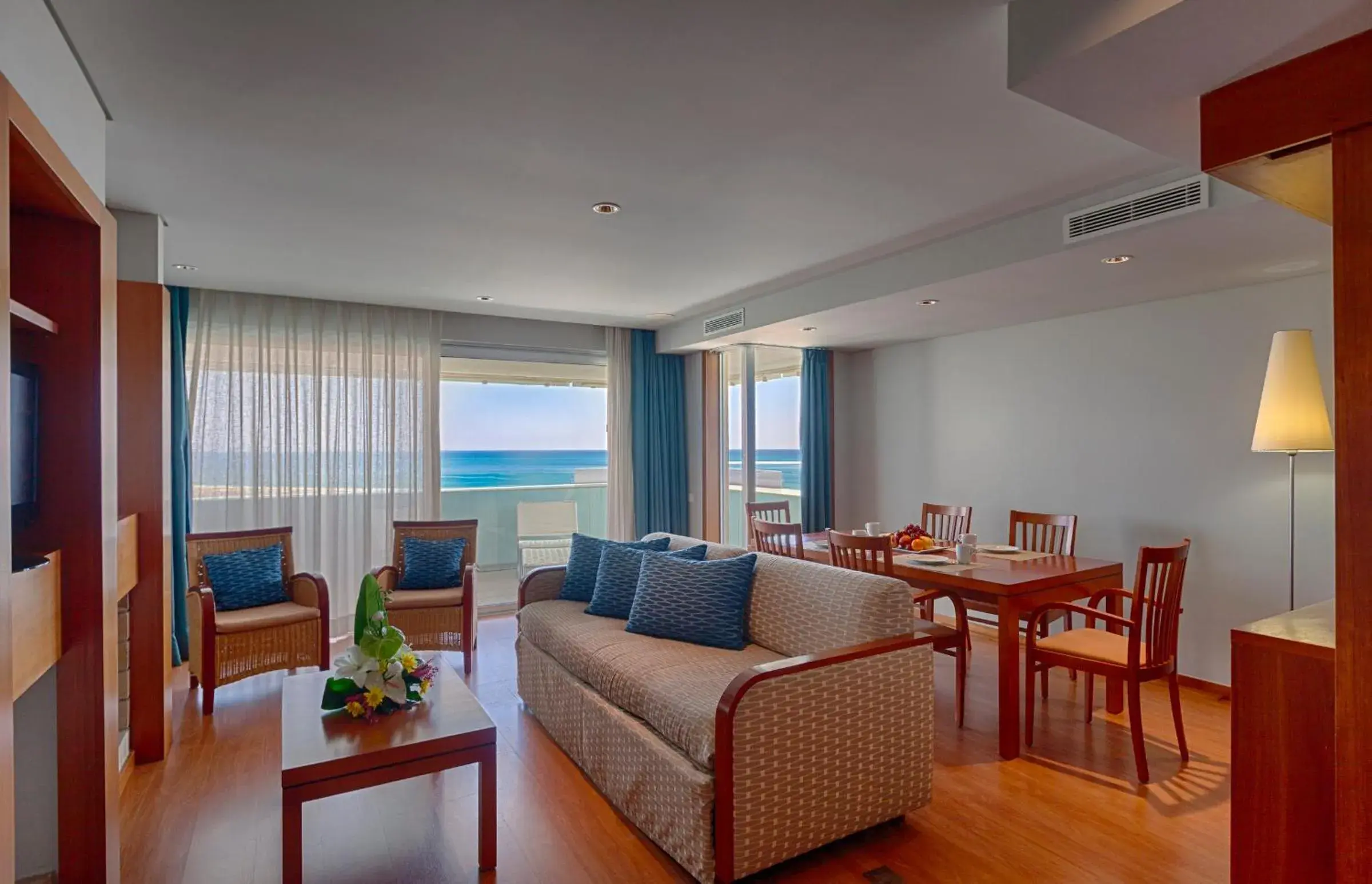 Two-Bedroom Suite with Sea View in Aqualuz Troia Mar by The Editory Two-Bedroom Suite with Sea View in Aqualuz Troia Mar by The Editory