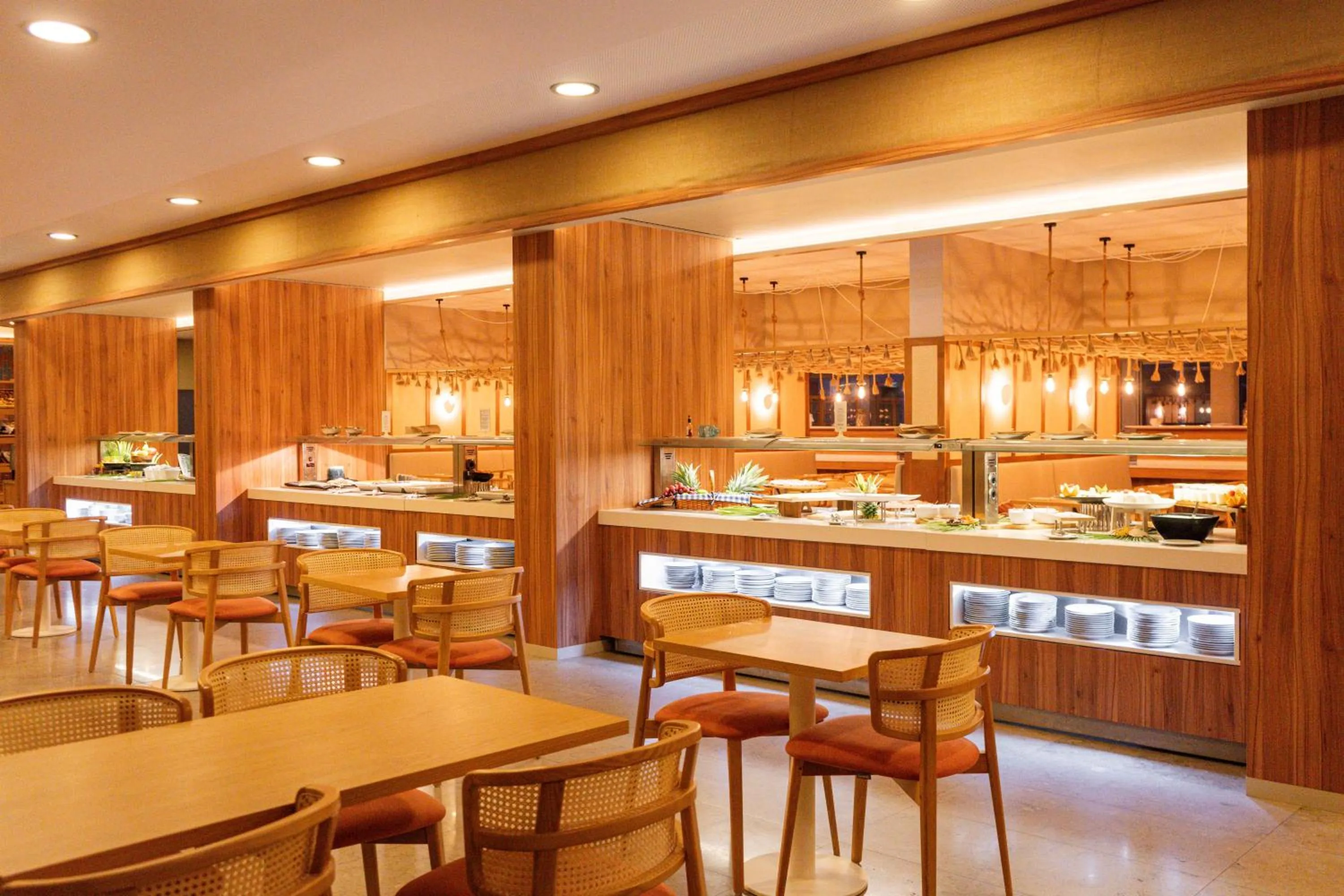 Restaurant/places to eat in Aqualuz Troia Mar by The Editory