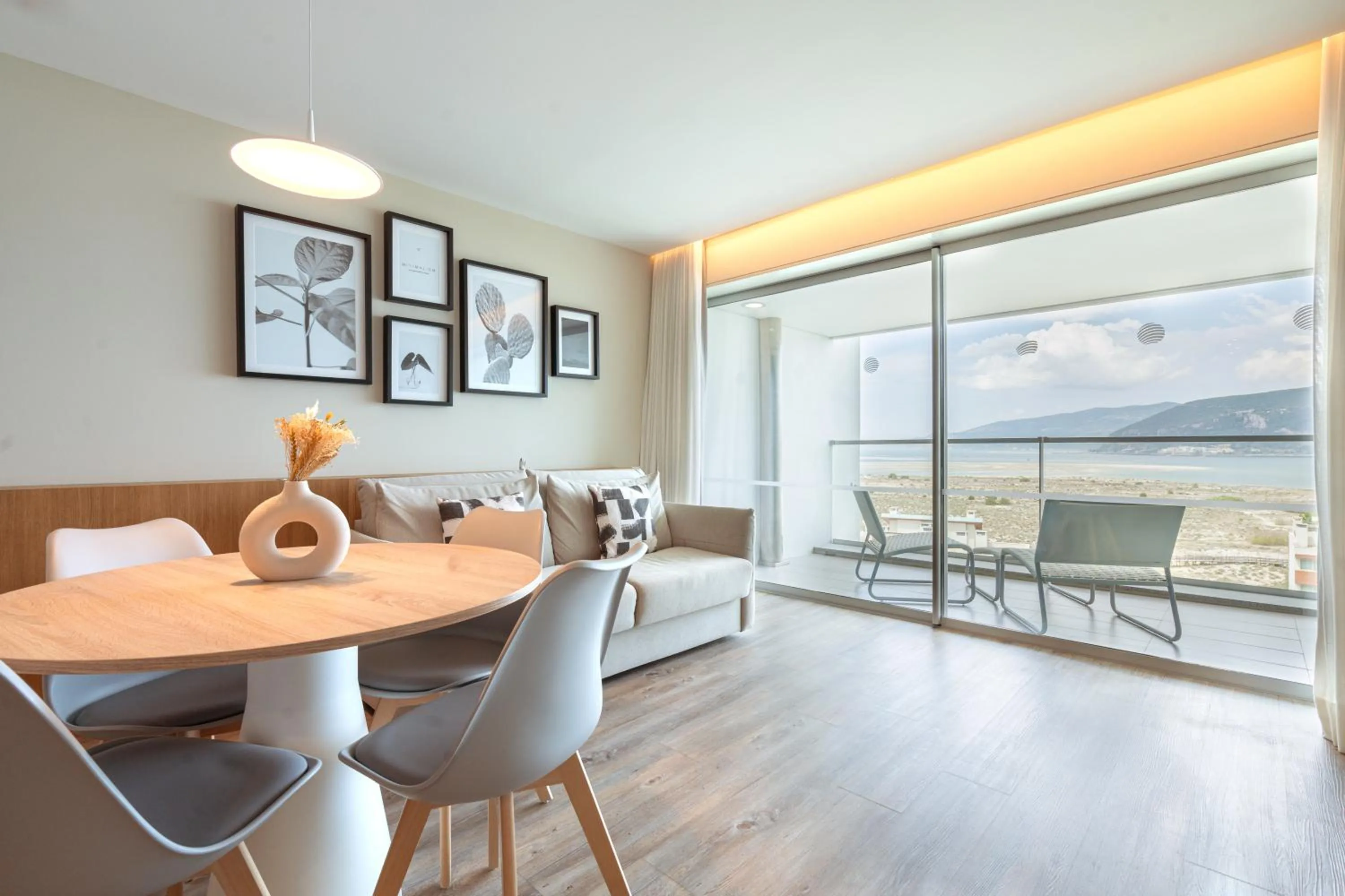 Living room in Aqualuz Troia Mar by The Editory