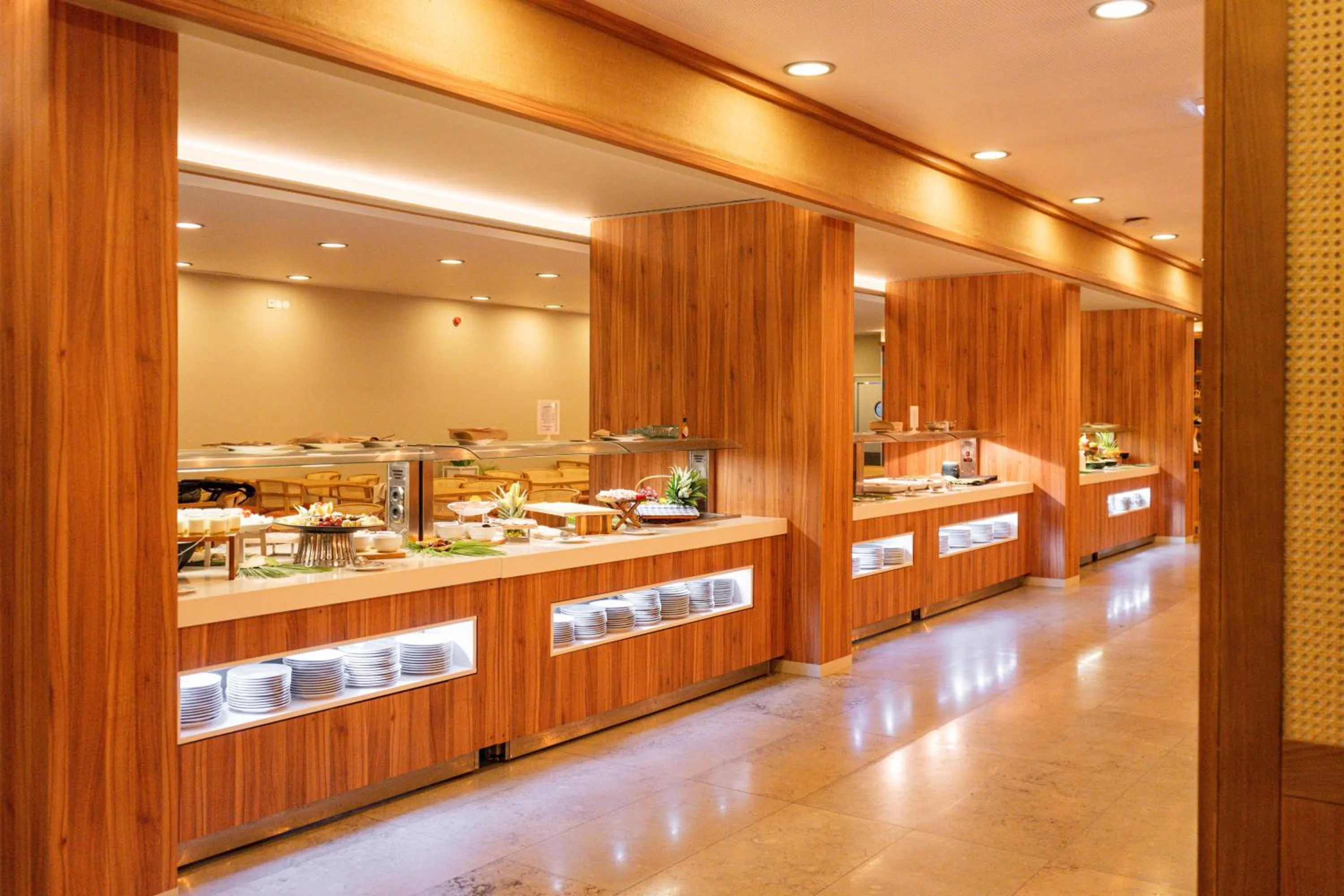 Restaurant/places to eat in Aqualuz Troia Mar by The Editory