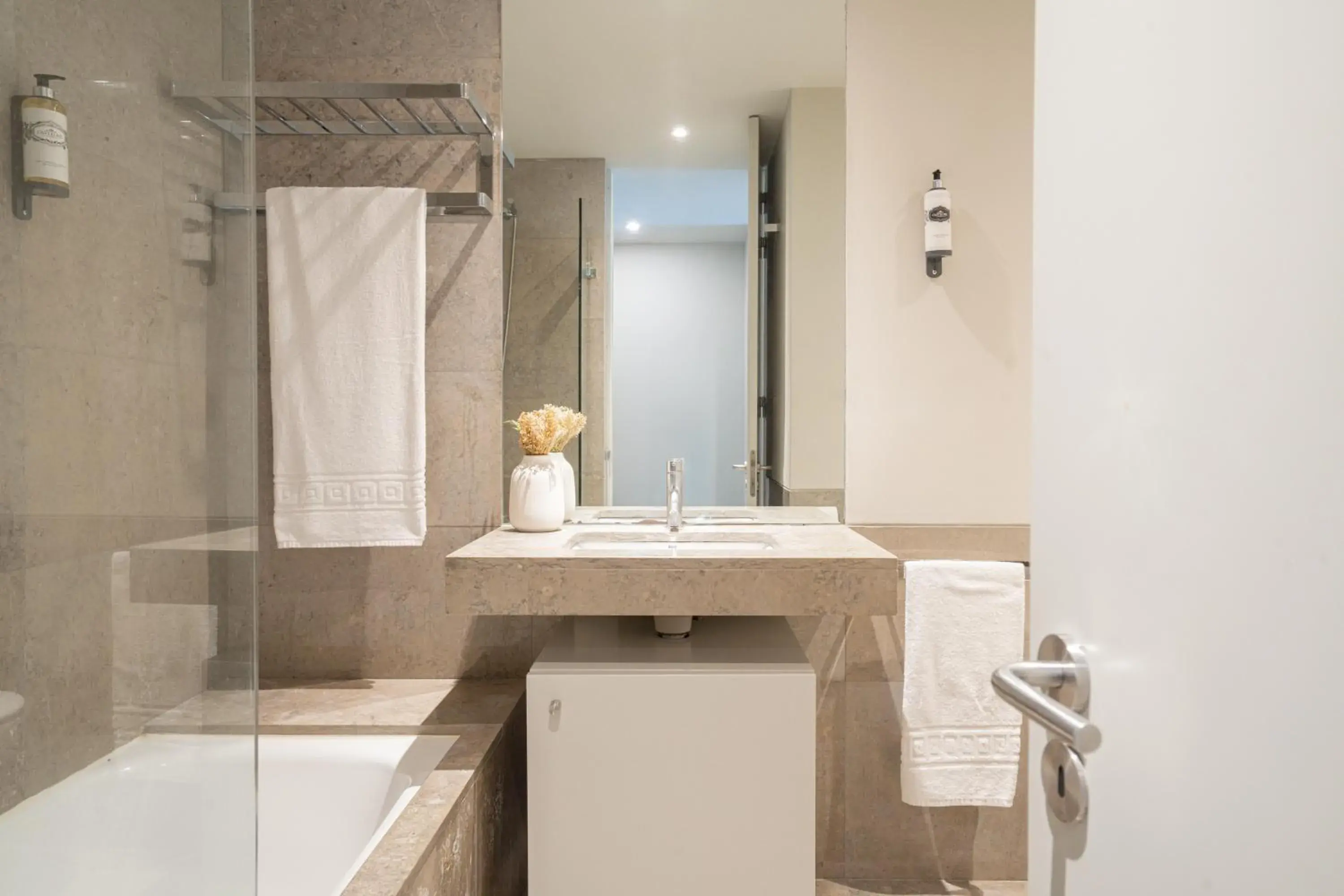 Bathroom in Aqualuz Troia Mar by The Editory Bathroom in Aqualuz Troia Mar by The Editory