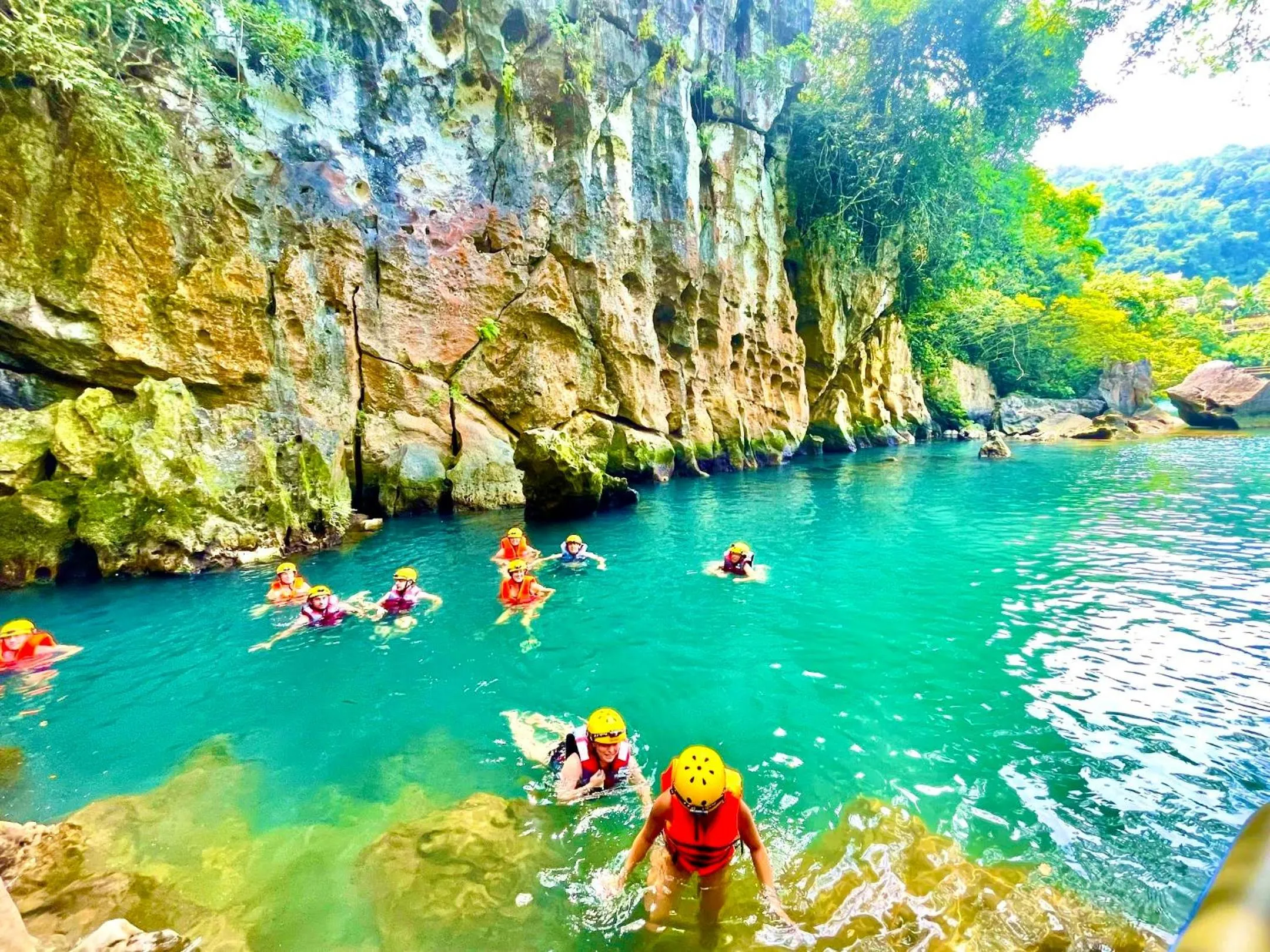 YoLo Pool Bar Villas & Garden Restaurant