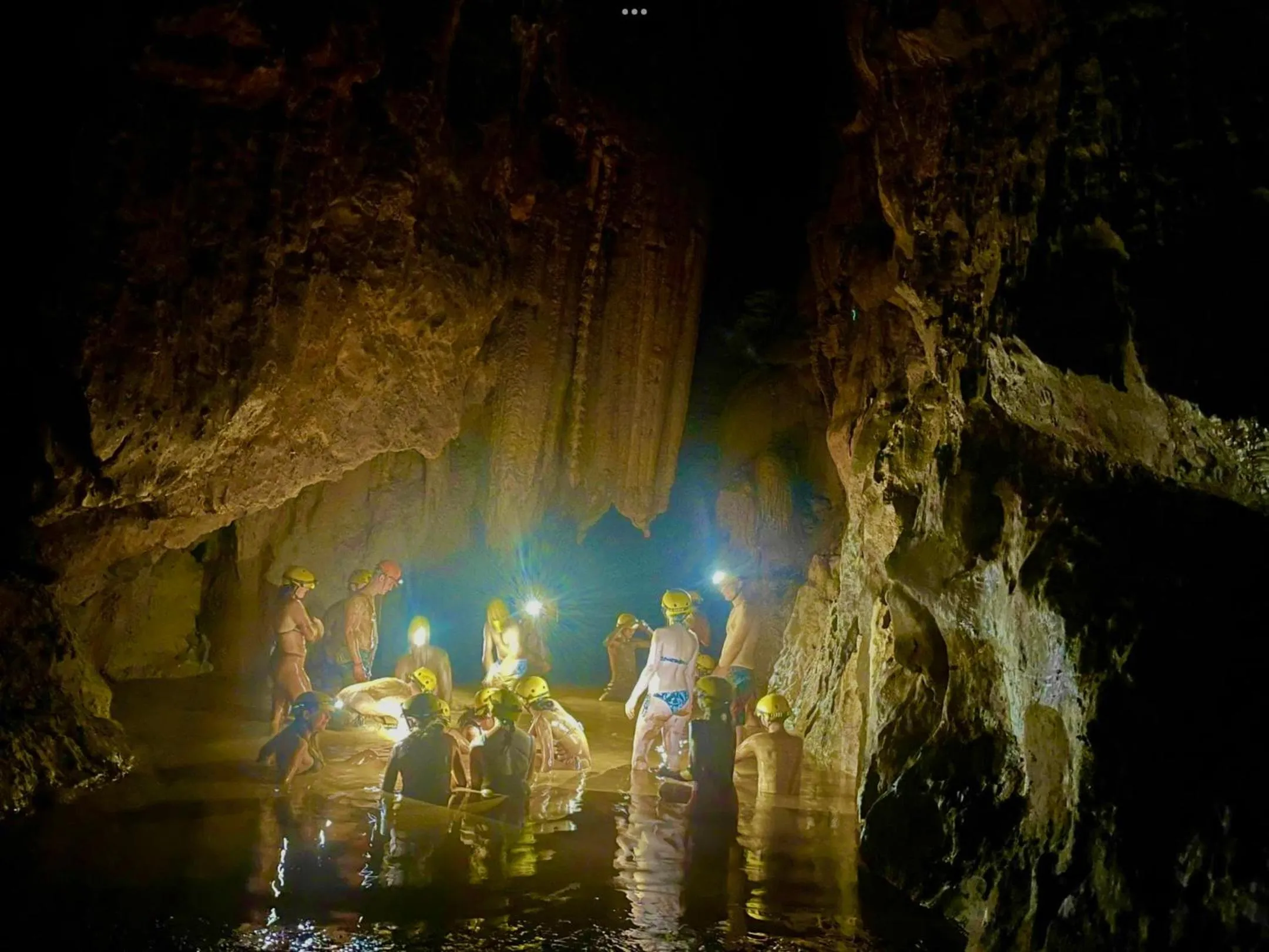 YoLo Pool Bar Villas & Garden Restaurant