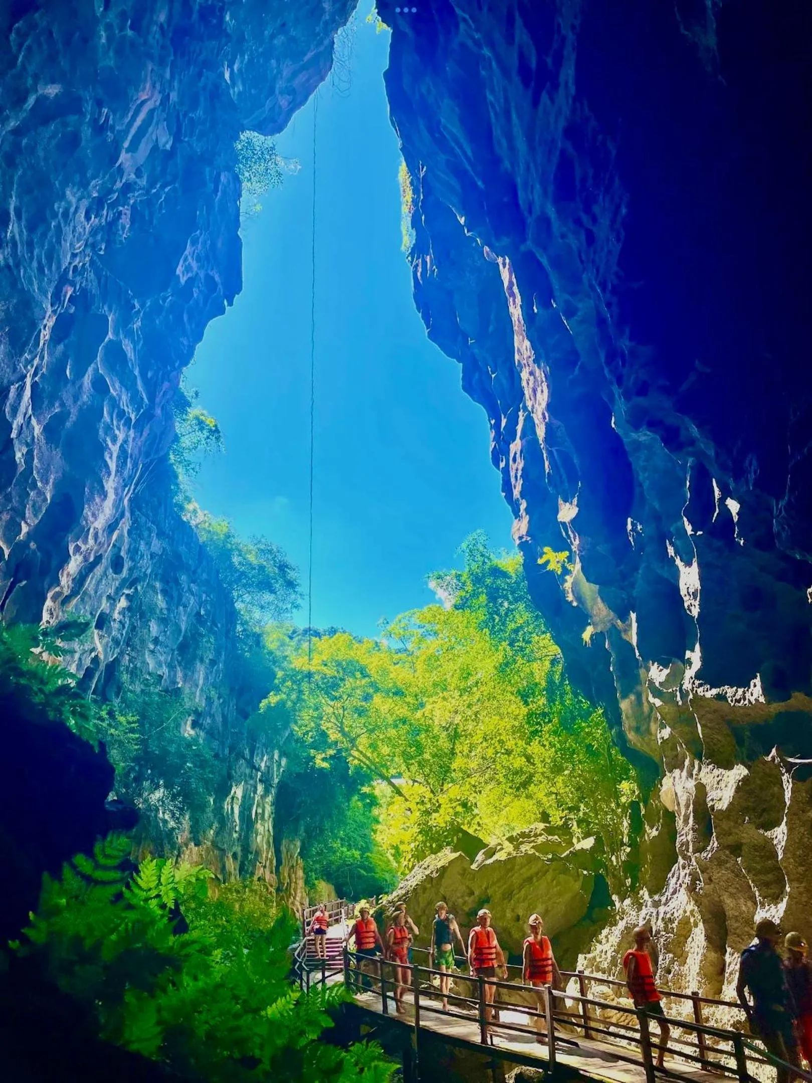 YoLo Pool Bar Villas & Garden Restaurant