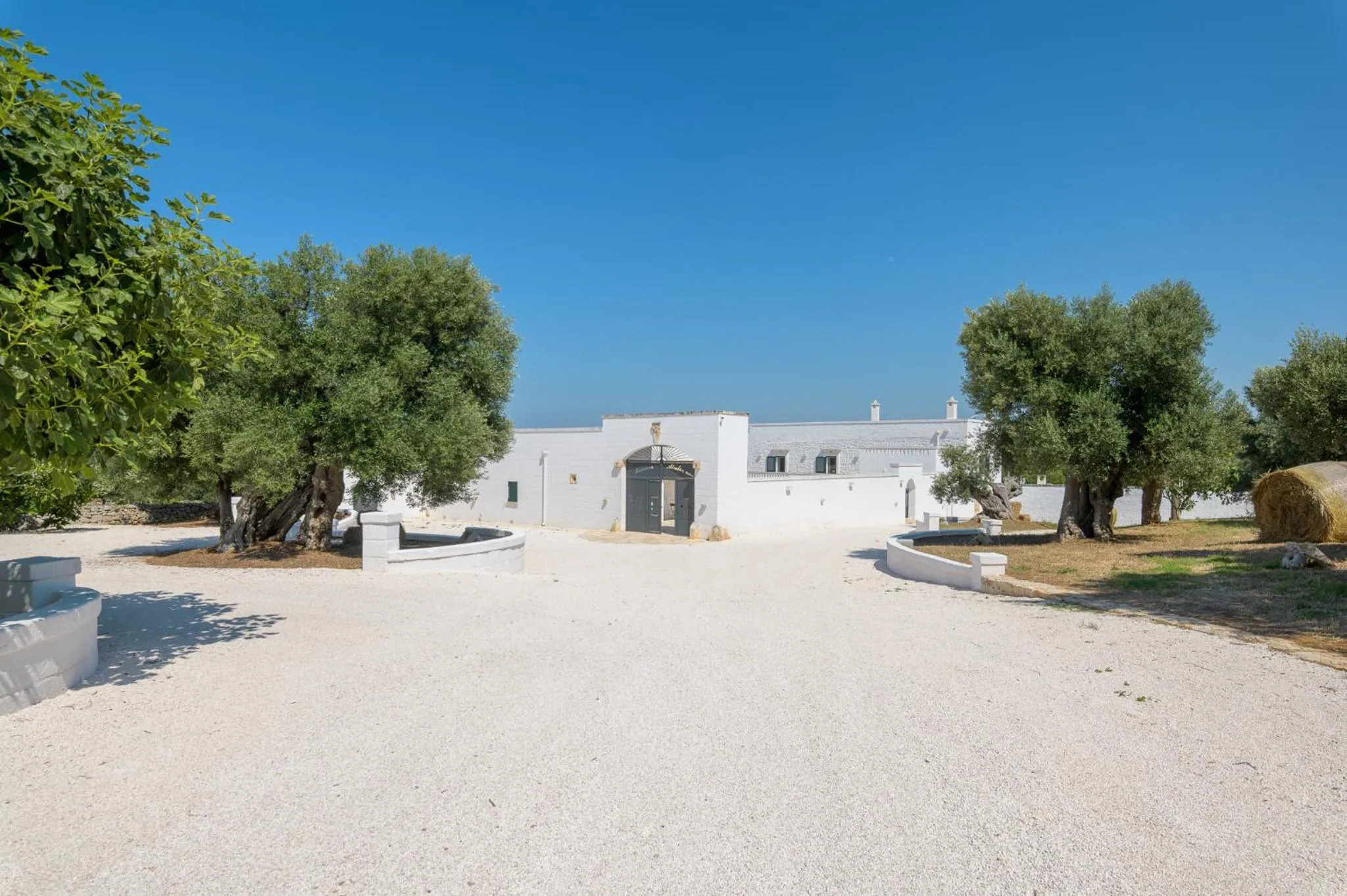 Facade/entrance in Masseria Abadia Uno