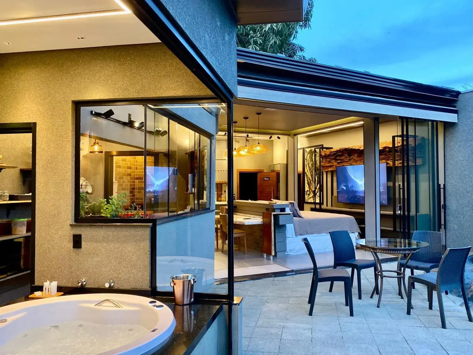 King Room with Roll-In Shower - Disability Access in Mirante Pousada Boutique King Room with Roll-In Shower - Disability Access in Mirante Pousada Boutique