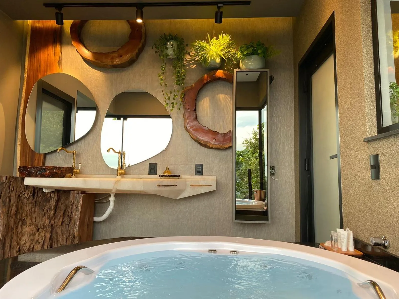 Hot Tub in Mirante Pousada Boutique