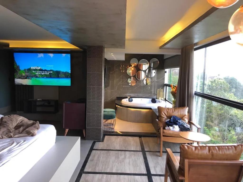 Hot Tub, Bed in Mirante Pousada Boutique