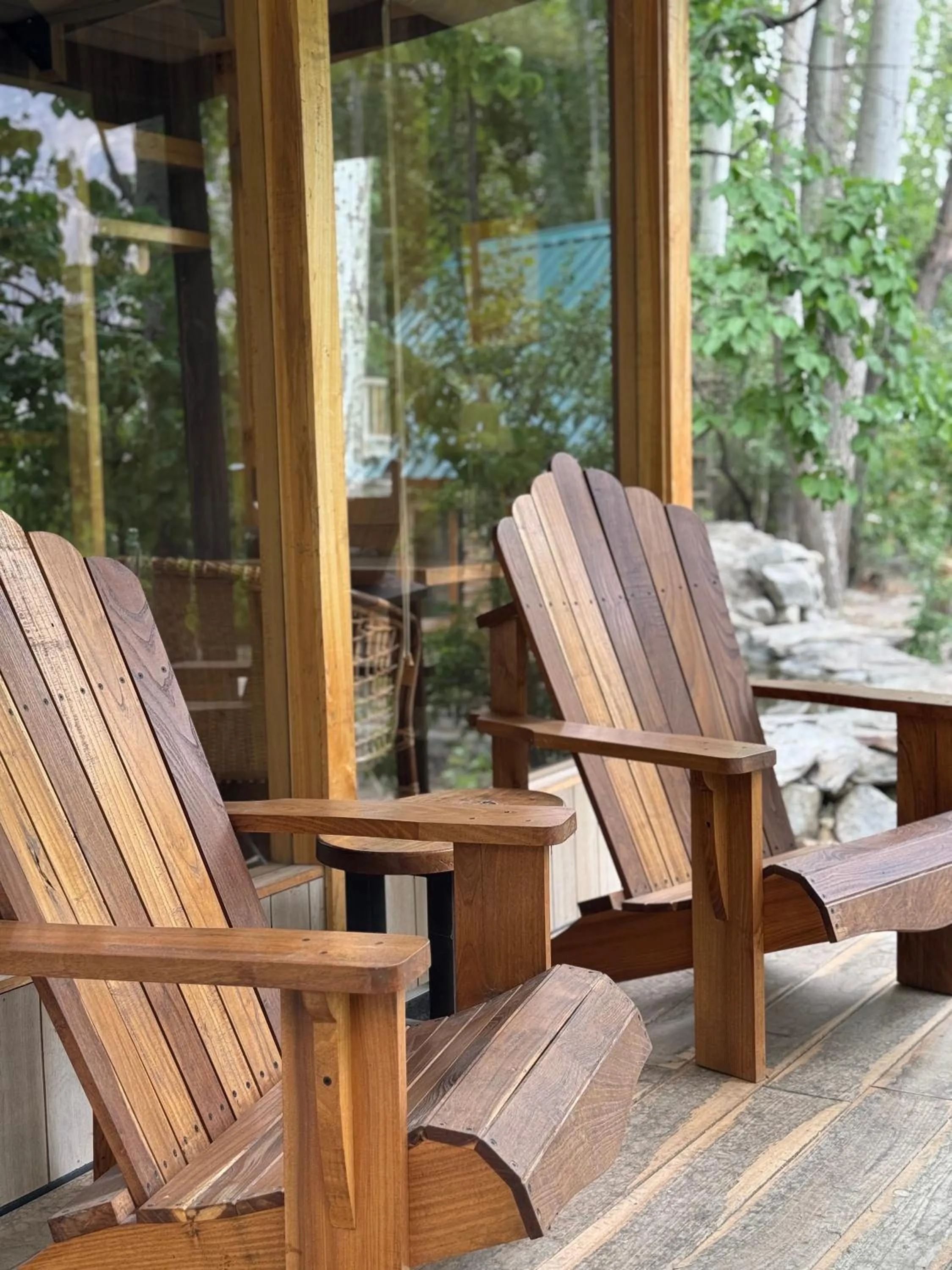 The 2 Magpies, Hunza