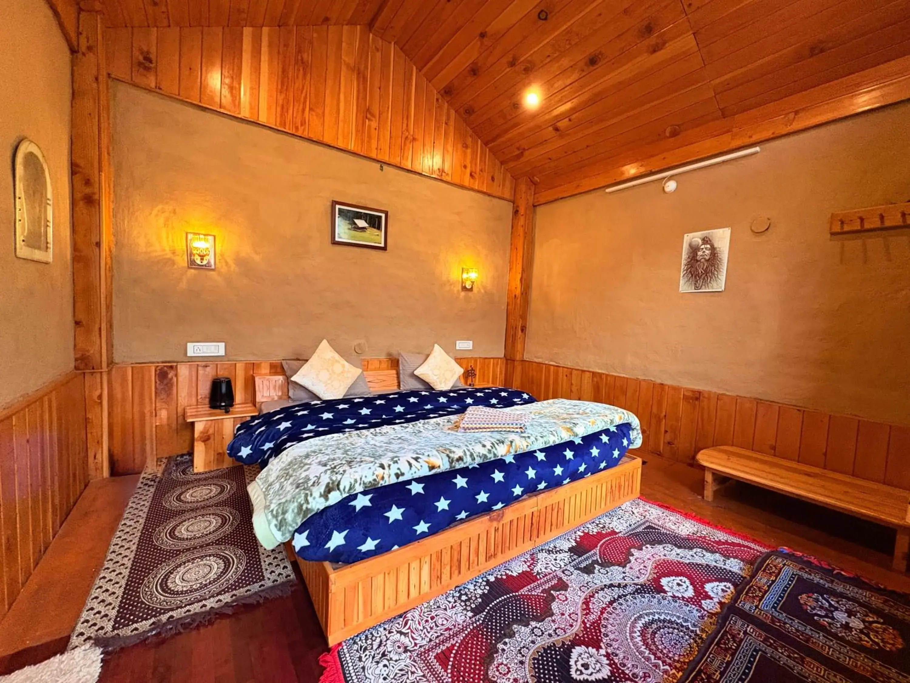 King Room with Mountain View in Navira Hills Laida - Jibhi King Room with Mountain View in Navira Hills Laida - Jibhi
