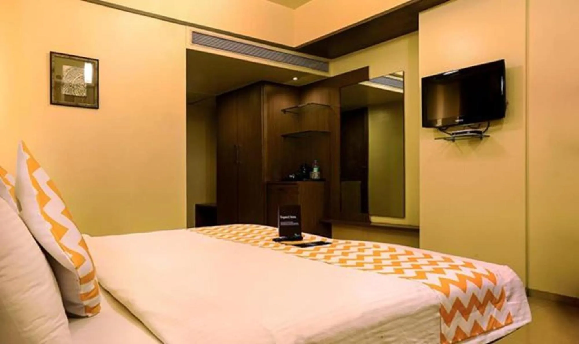 Bed in Hotel Prime Ivy Studio - Viman nagar