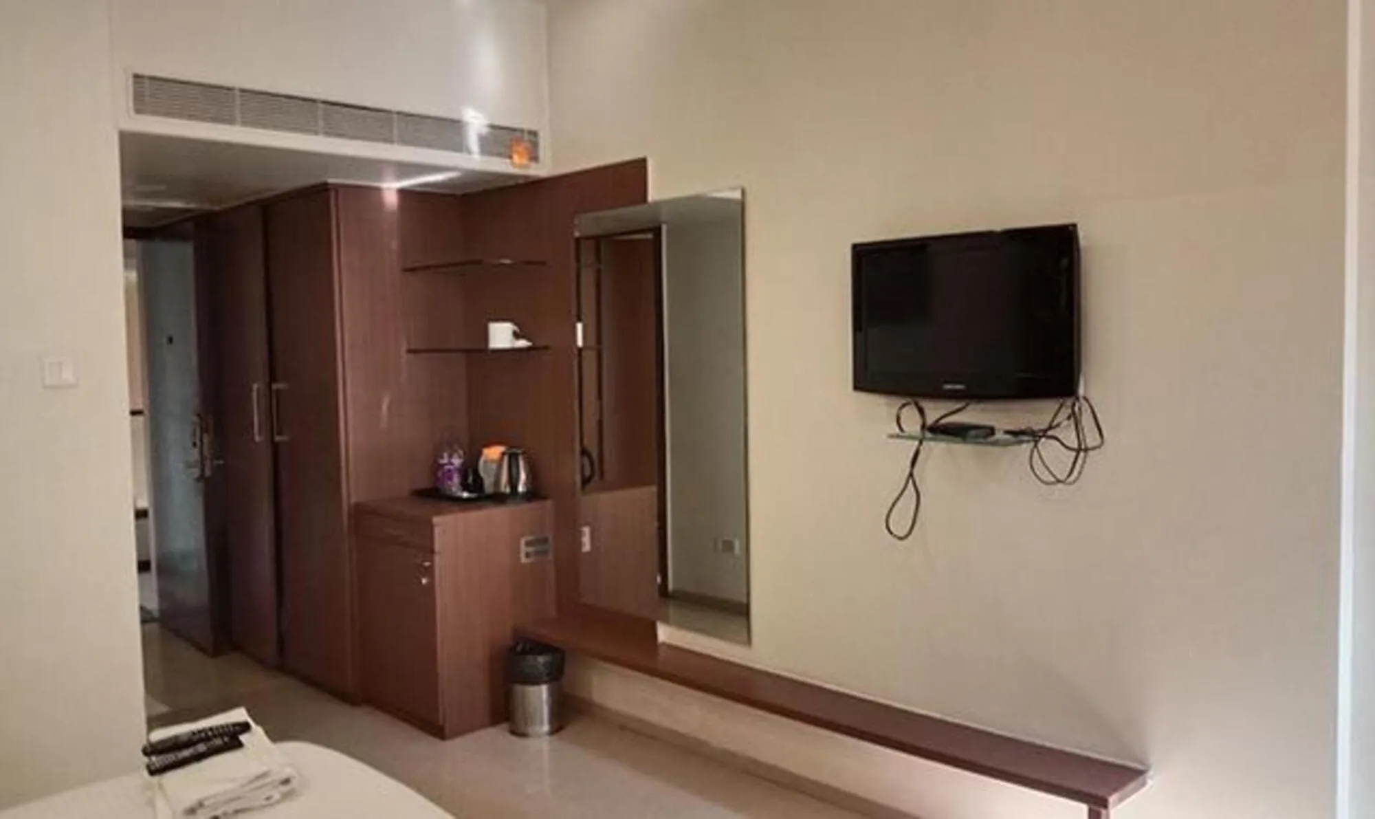 TV and multimedia in Hotel Prime Ivy Studio - Viman nagar