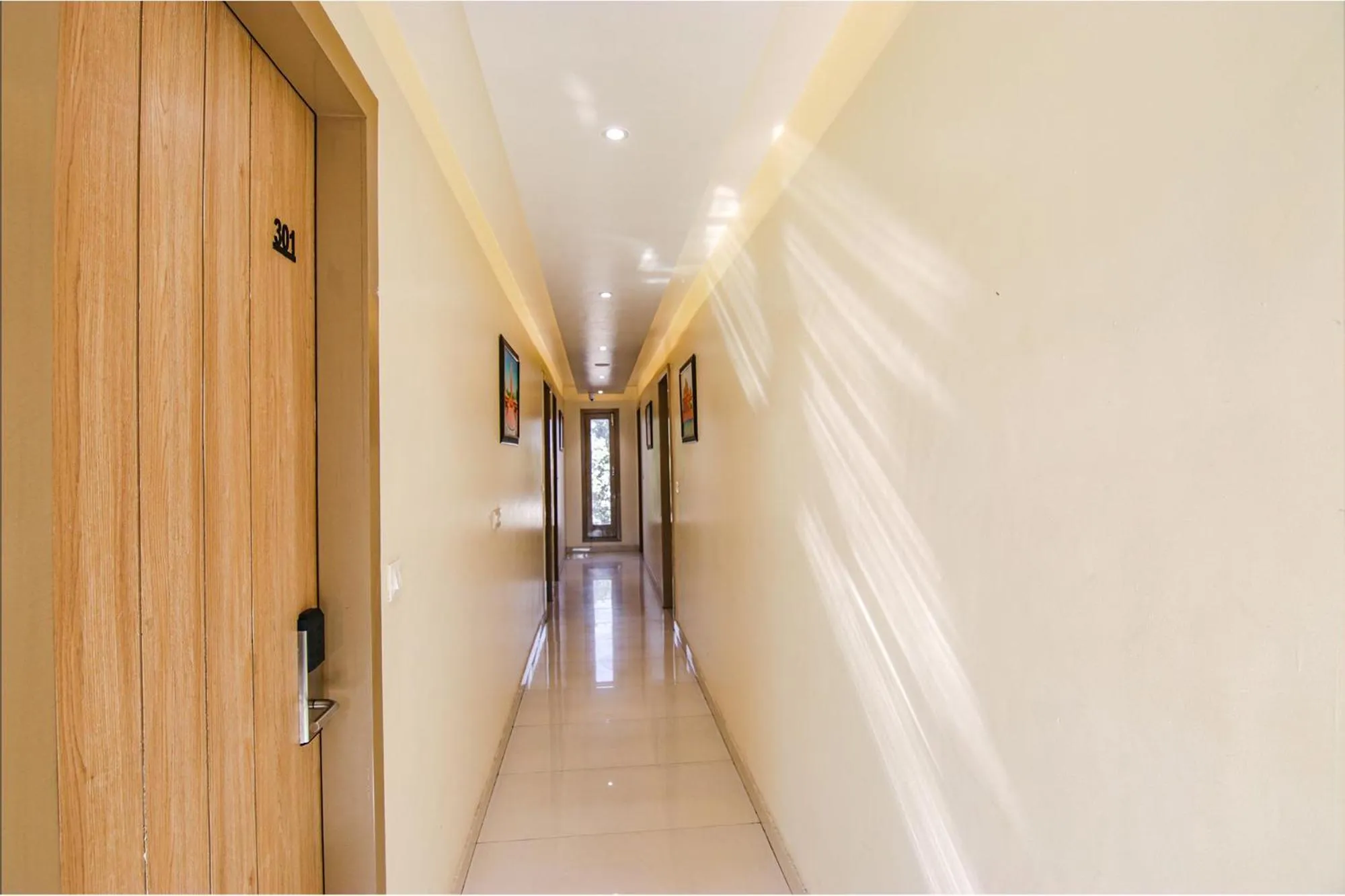 Lobby or reception in FabHotel Punjab Pride - Near Golden temple