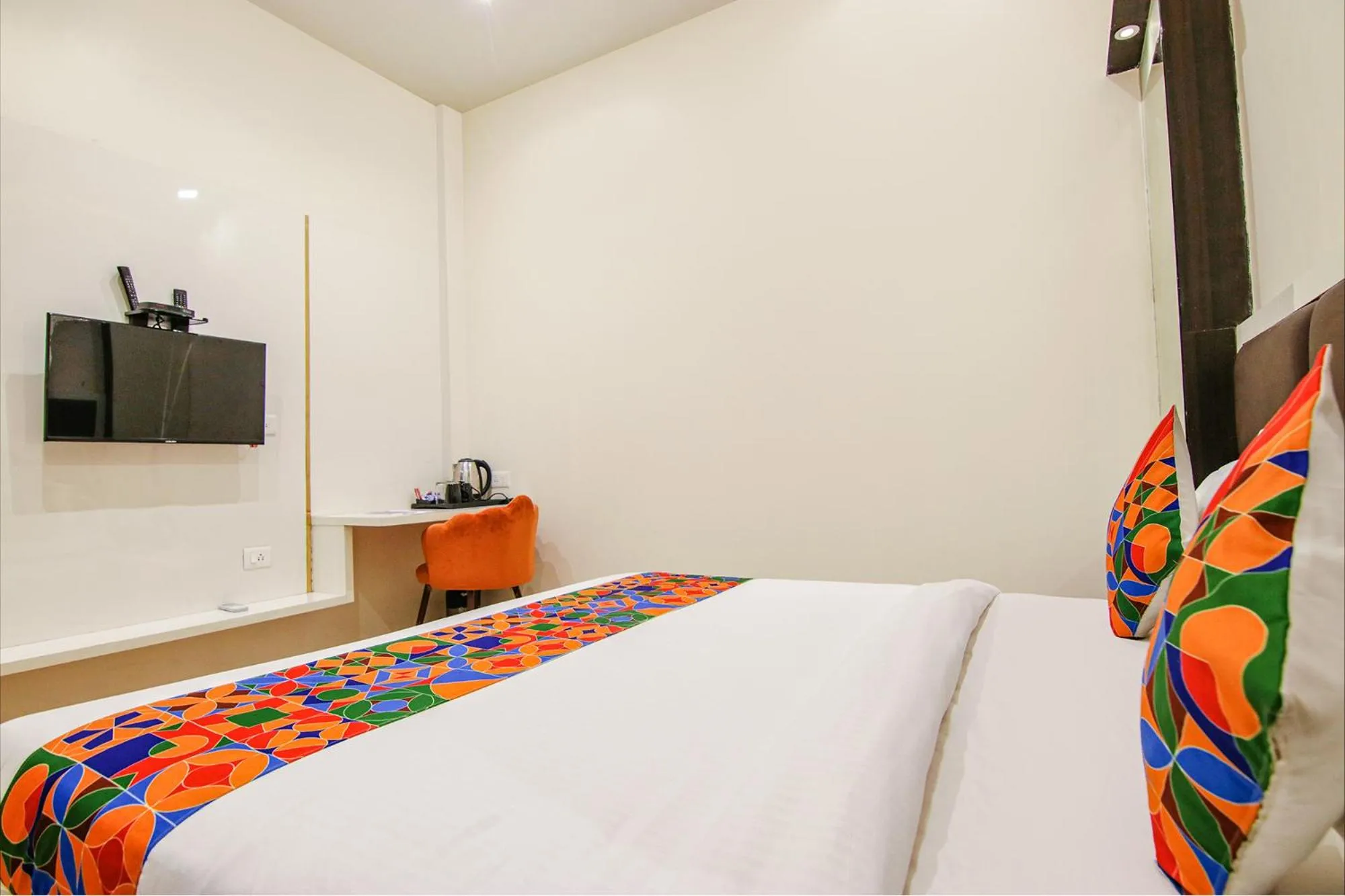 Bed in FabHotel Punjab Pride - Near Golden temple