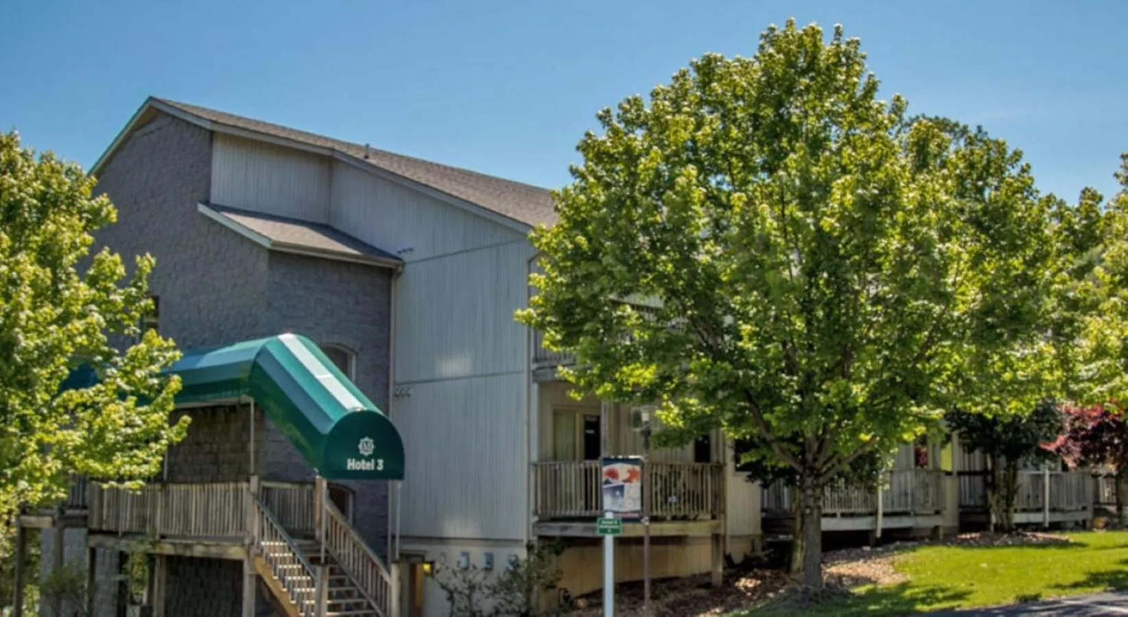 Property building in Massanutten Resort