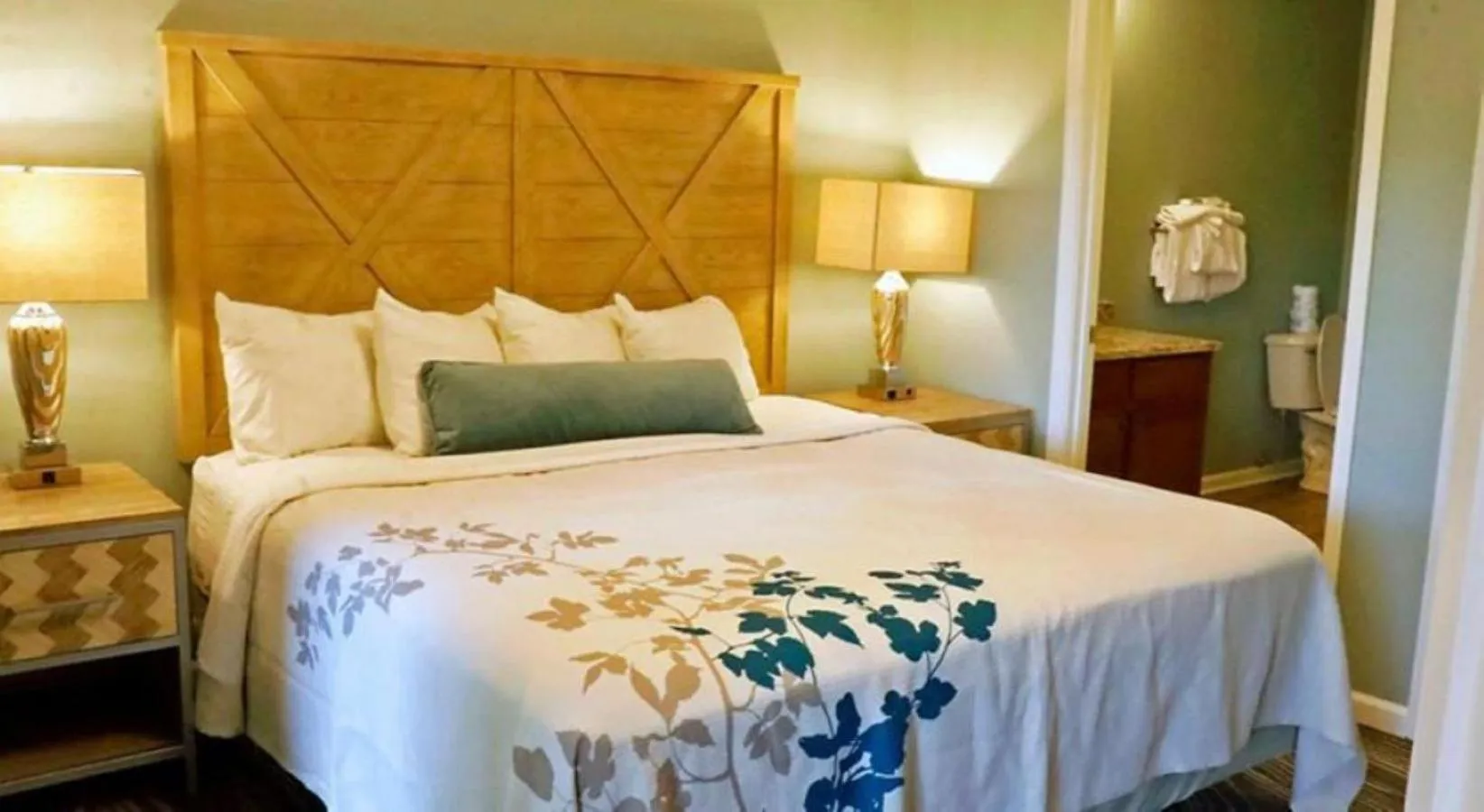 Bedroom, Bed in Massanutten Resort