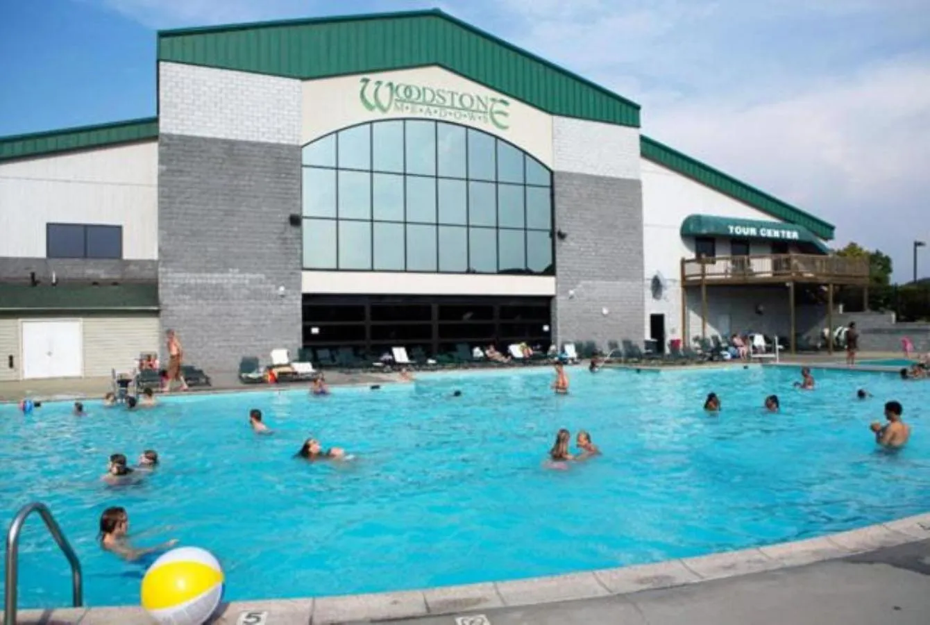 Swimming pool in Massanutten Resort