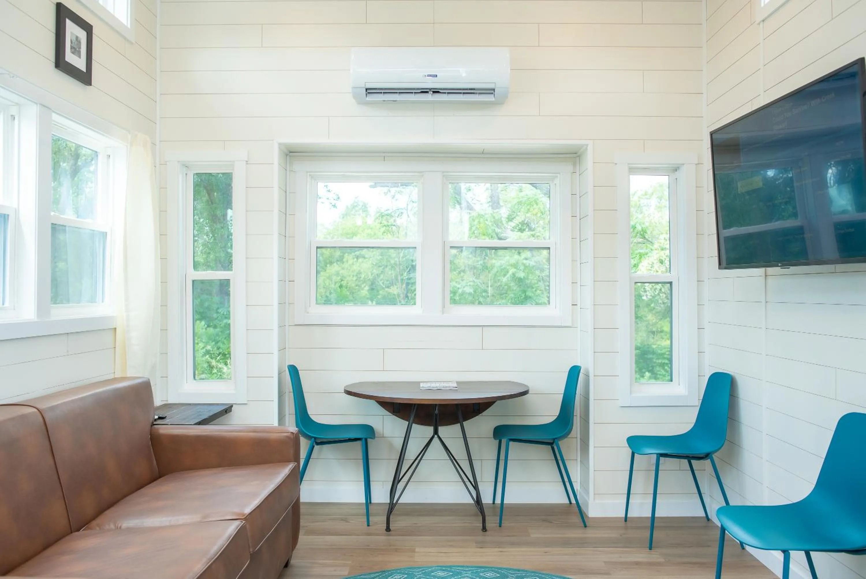 TV and multimedia in Camp Fimfo Waco