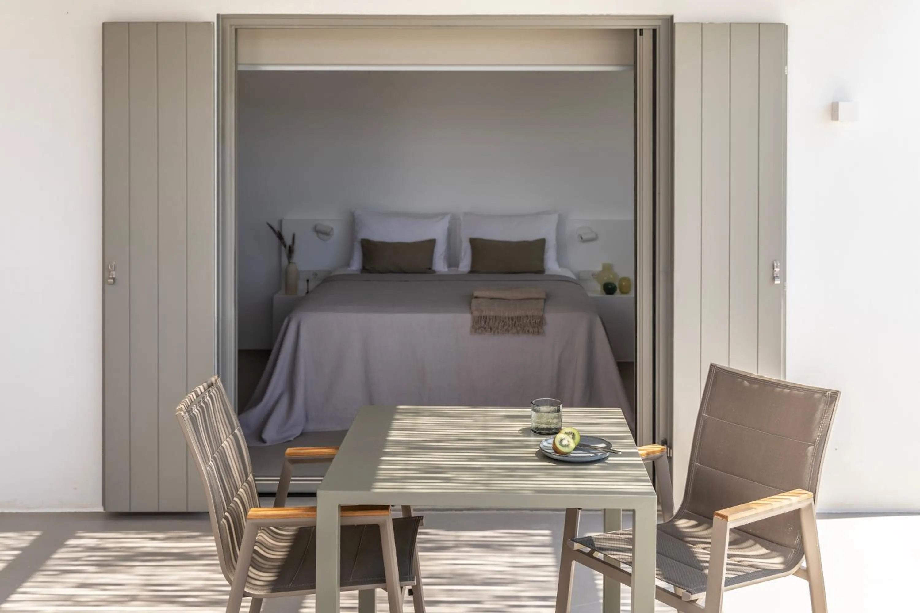 Patio, Bed in Korfi de Milo