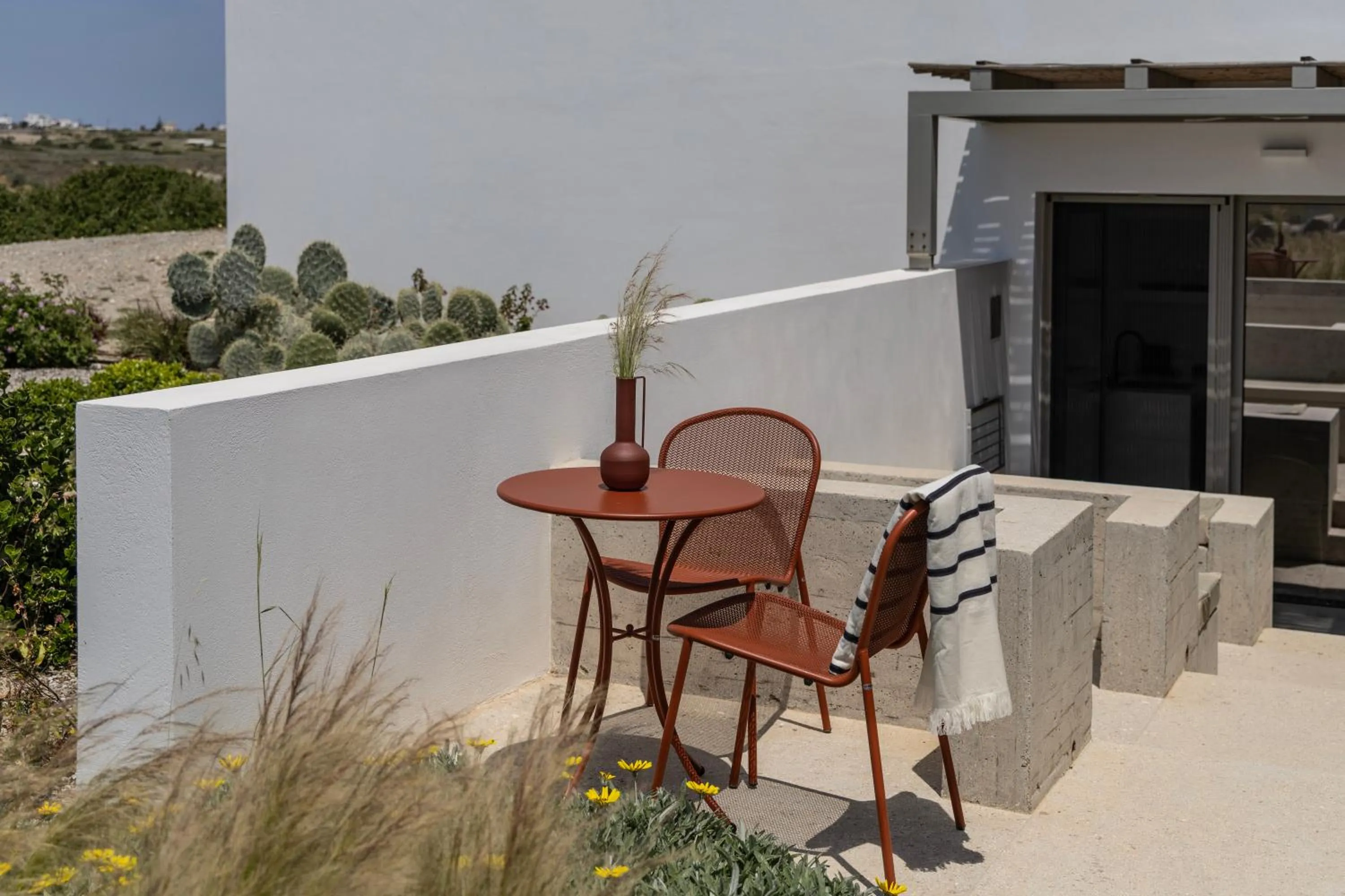 Patio in Korfi de Milo