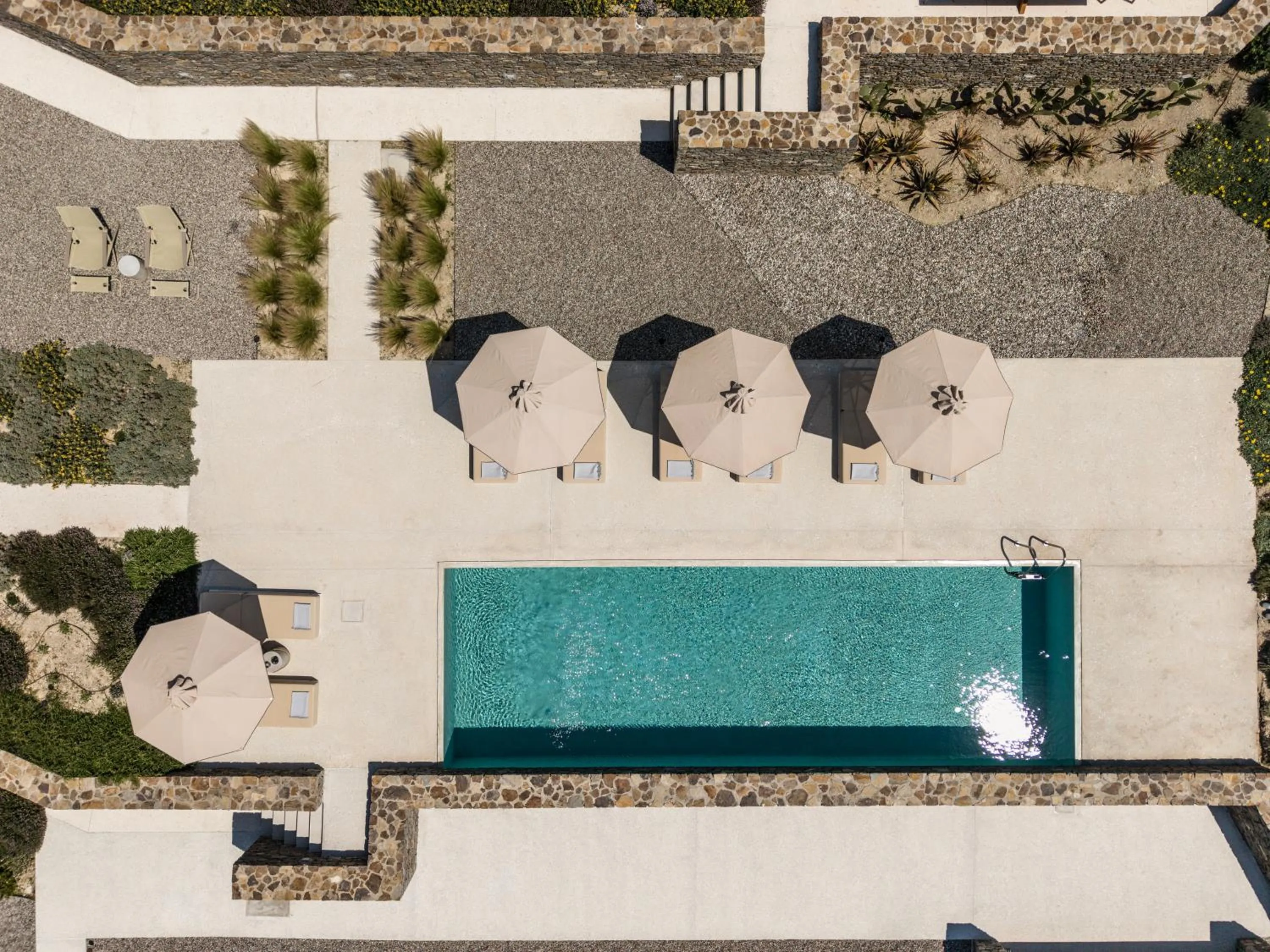 Pool view in Korfi de Milo