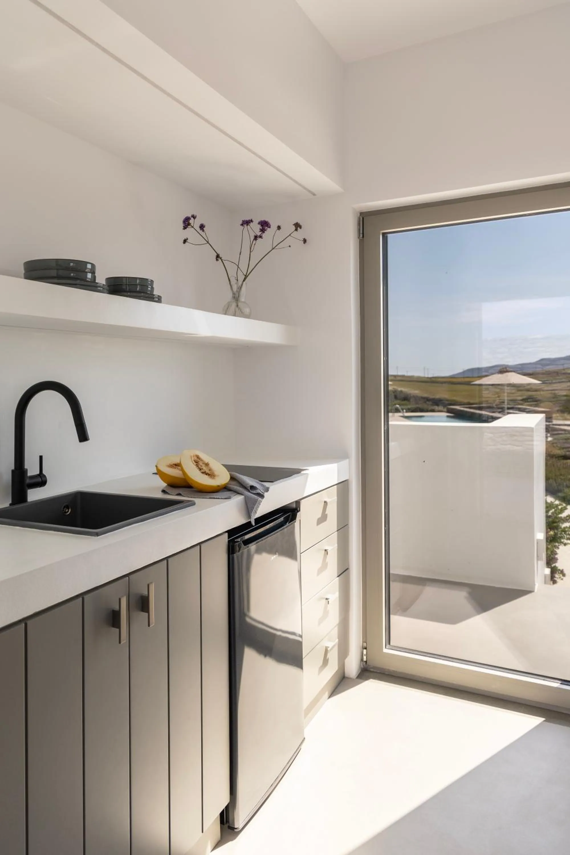 Kitchen or kitchenette in Korfi de Milo