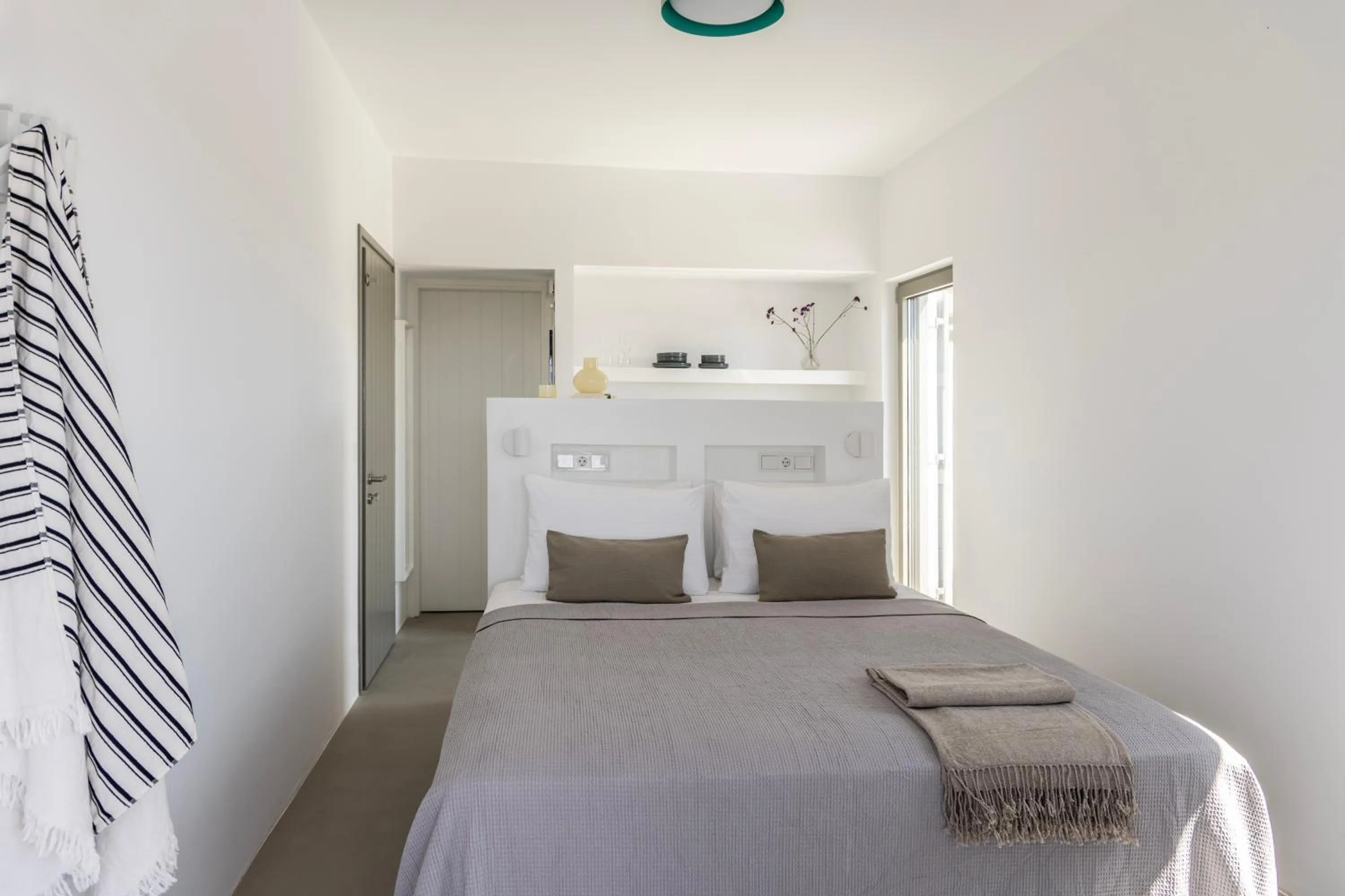 Bed in Korfi de Milo