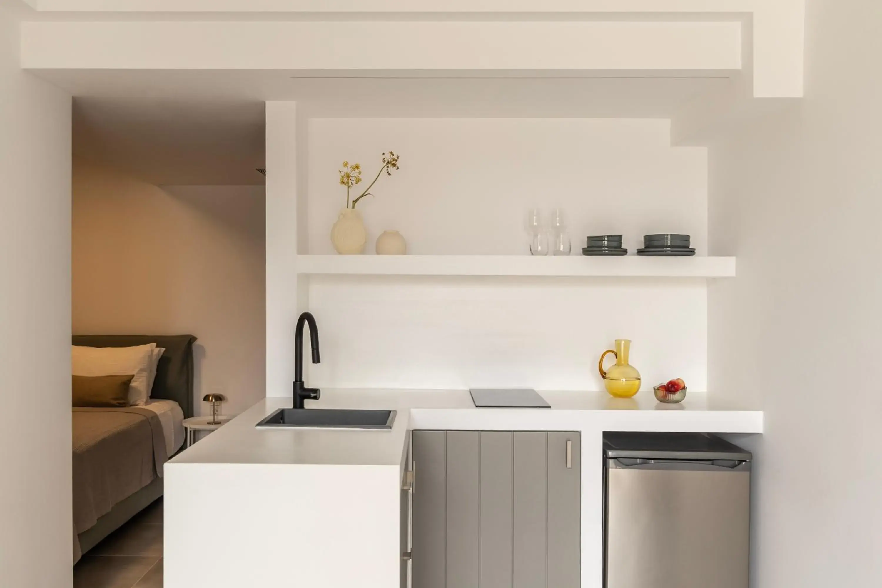 King Suite in Korfi de Milo King Suite in Korfi de Milo