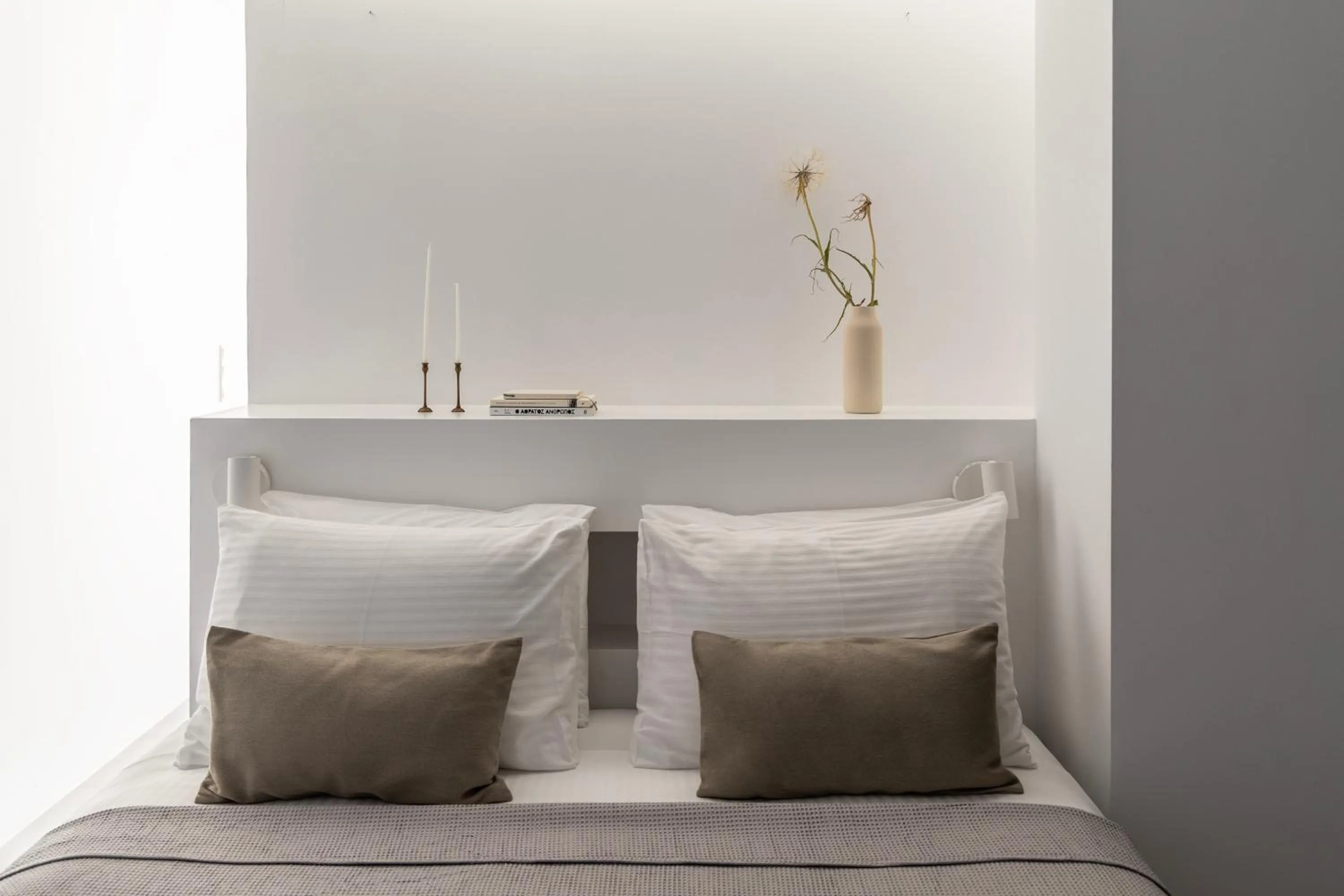 Bed in Korfi de Milo