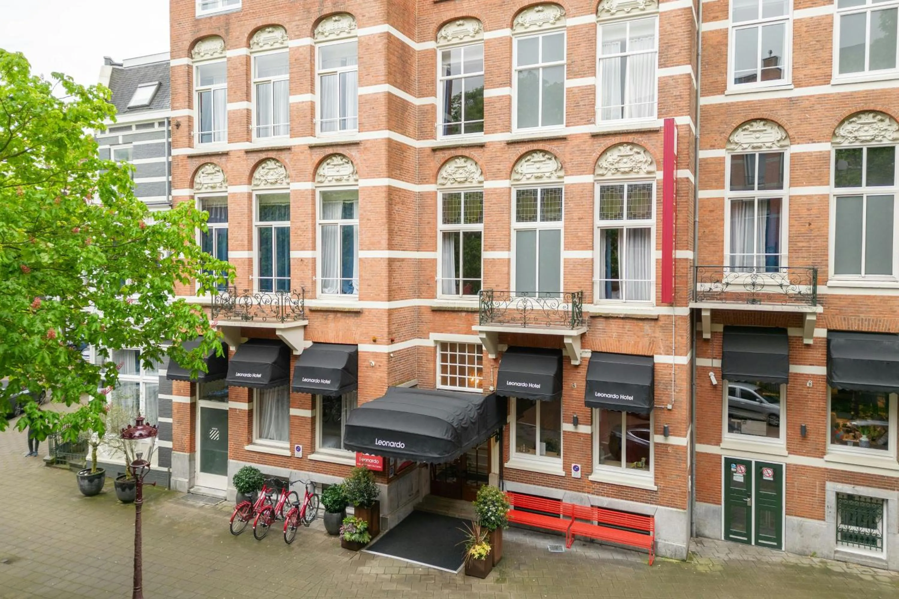 Property building in Leonardo Boutique Hotel Amsterdam Vondelpark