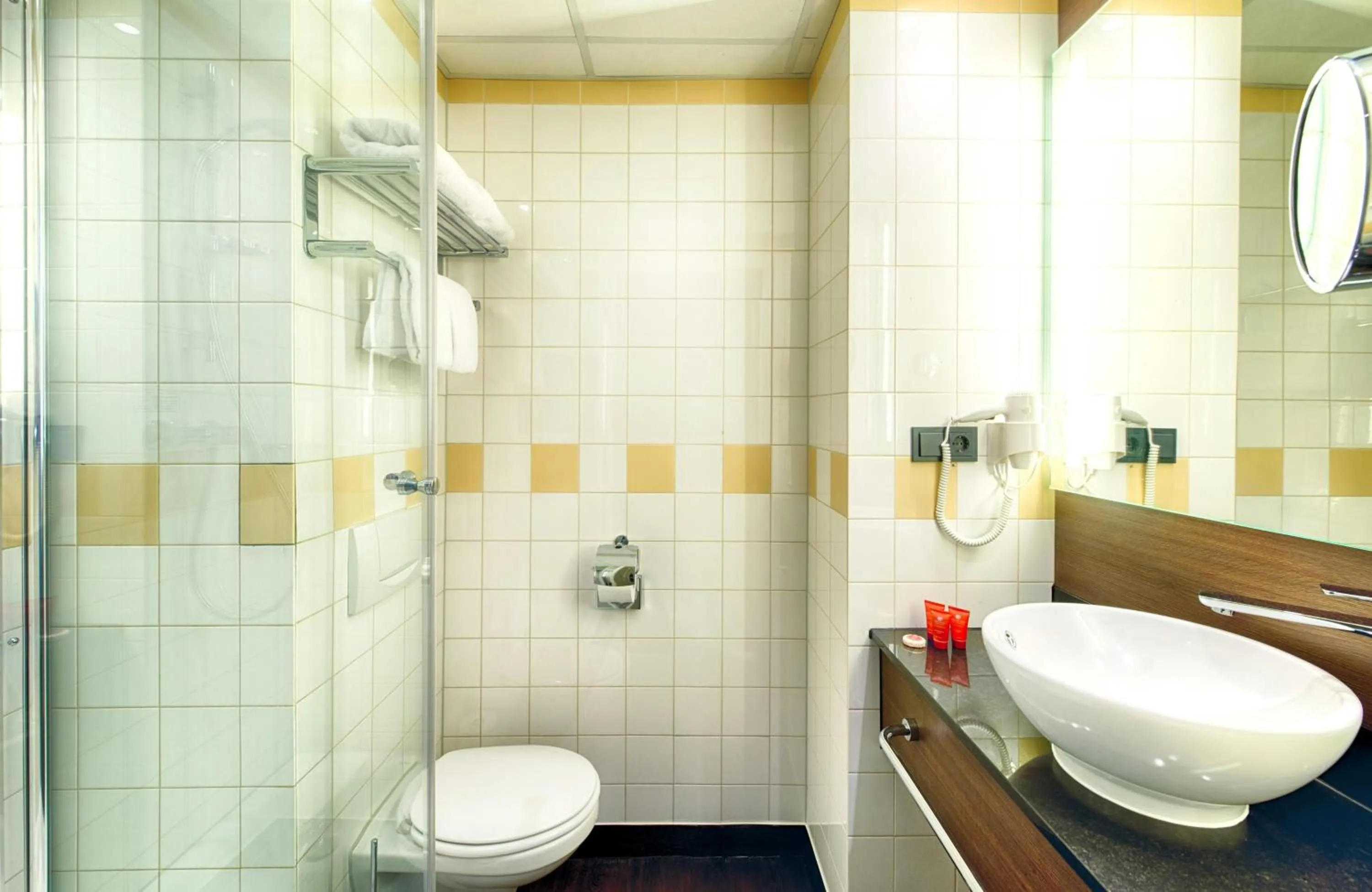 Bathroom in Leonardo Boutique Hotel Amsterdam Vondelpark