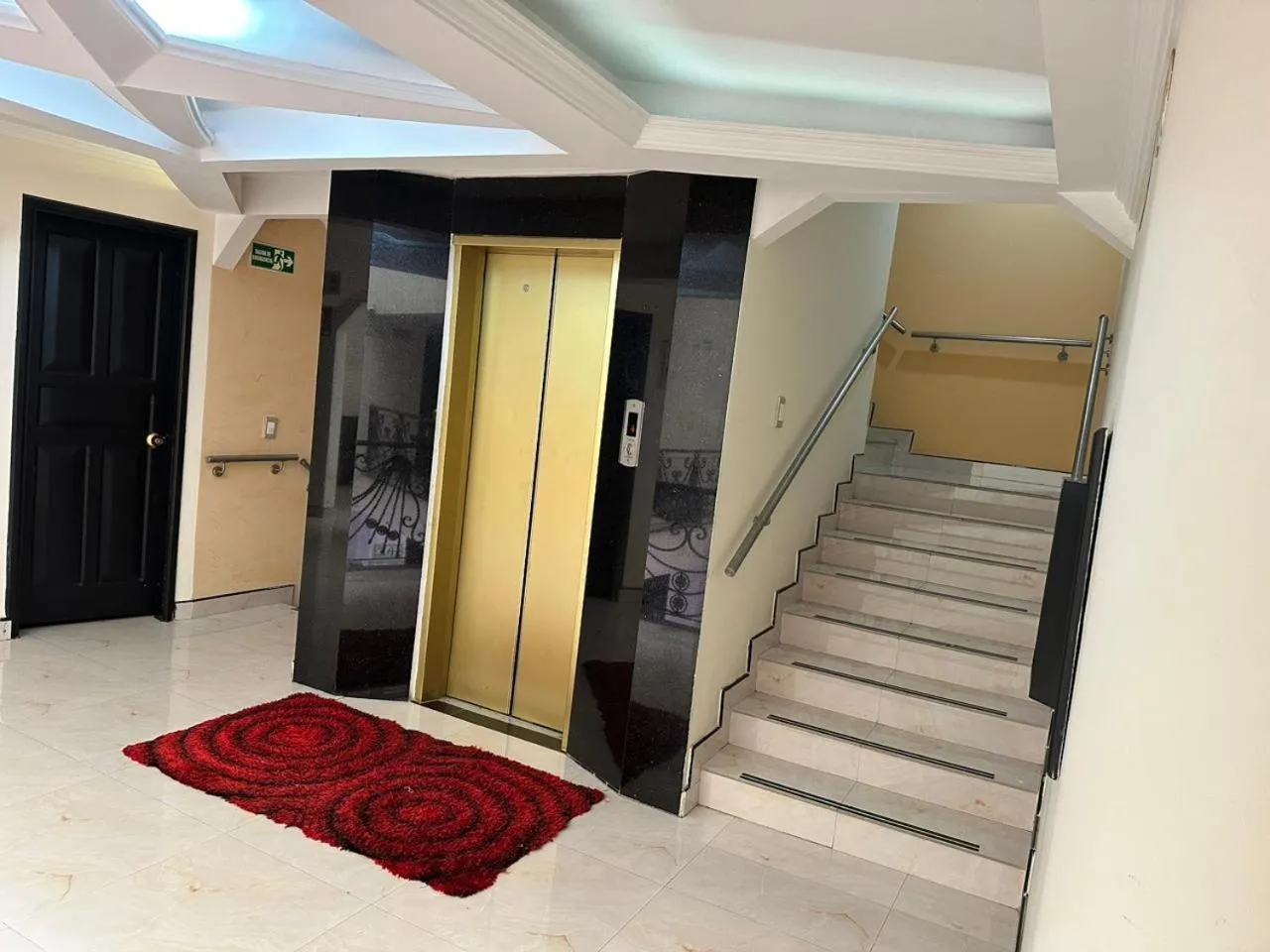 elevator in Hotel Bosque Chapinero