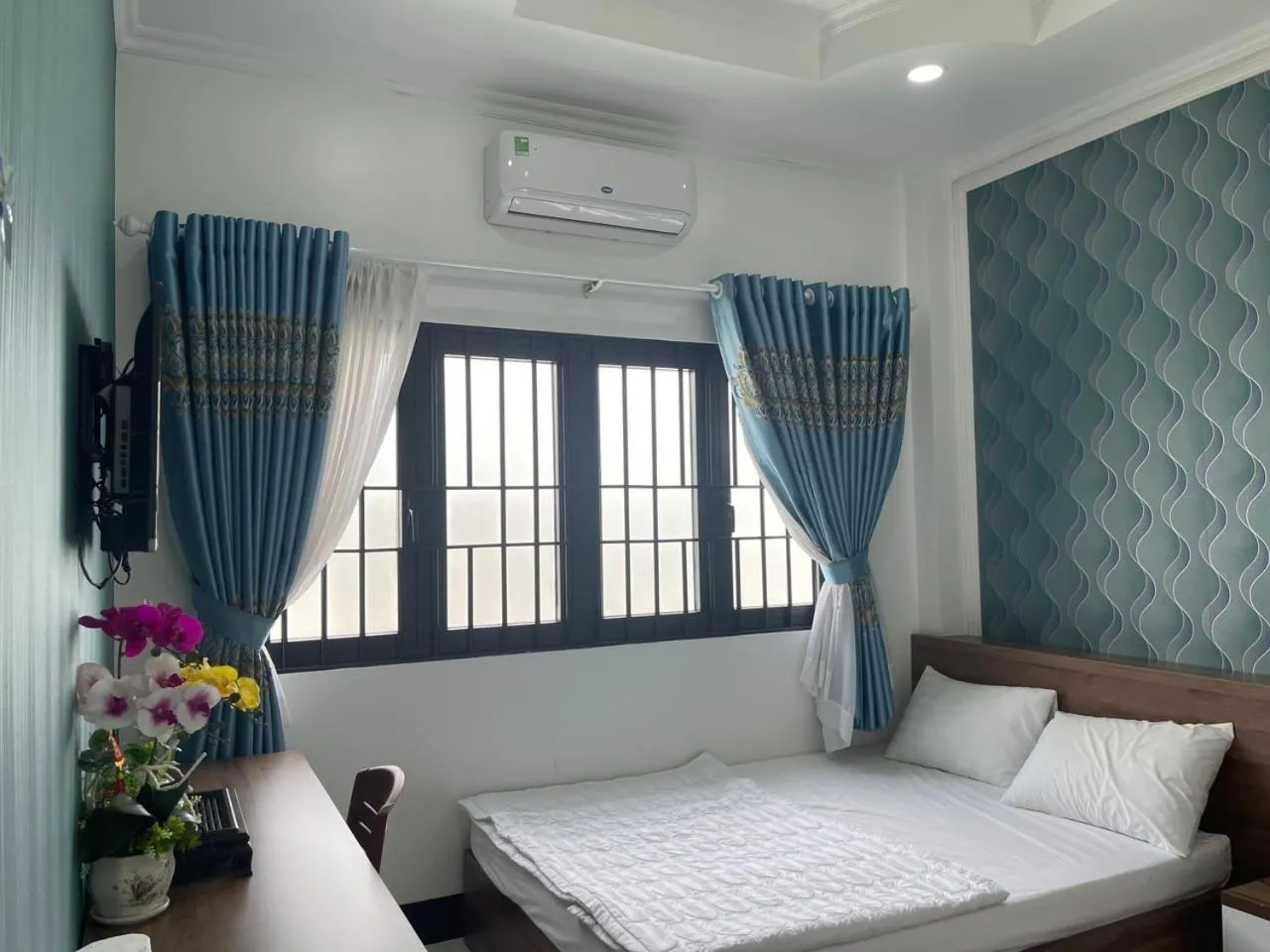 Bed in Kim Ngân Motel