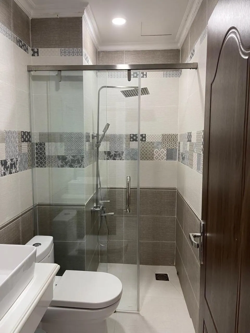 Bathroom in Kim Ngân Motel