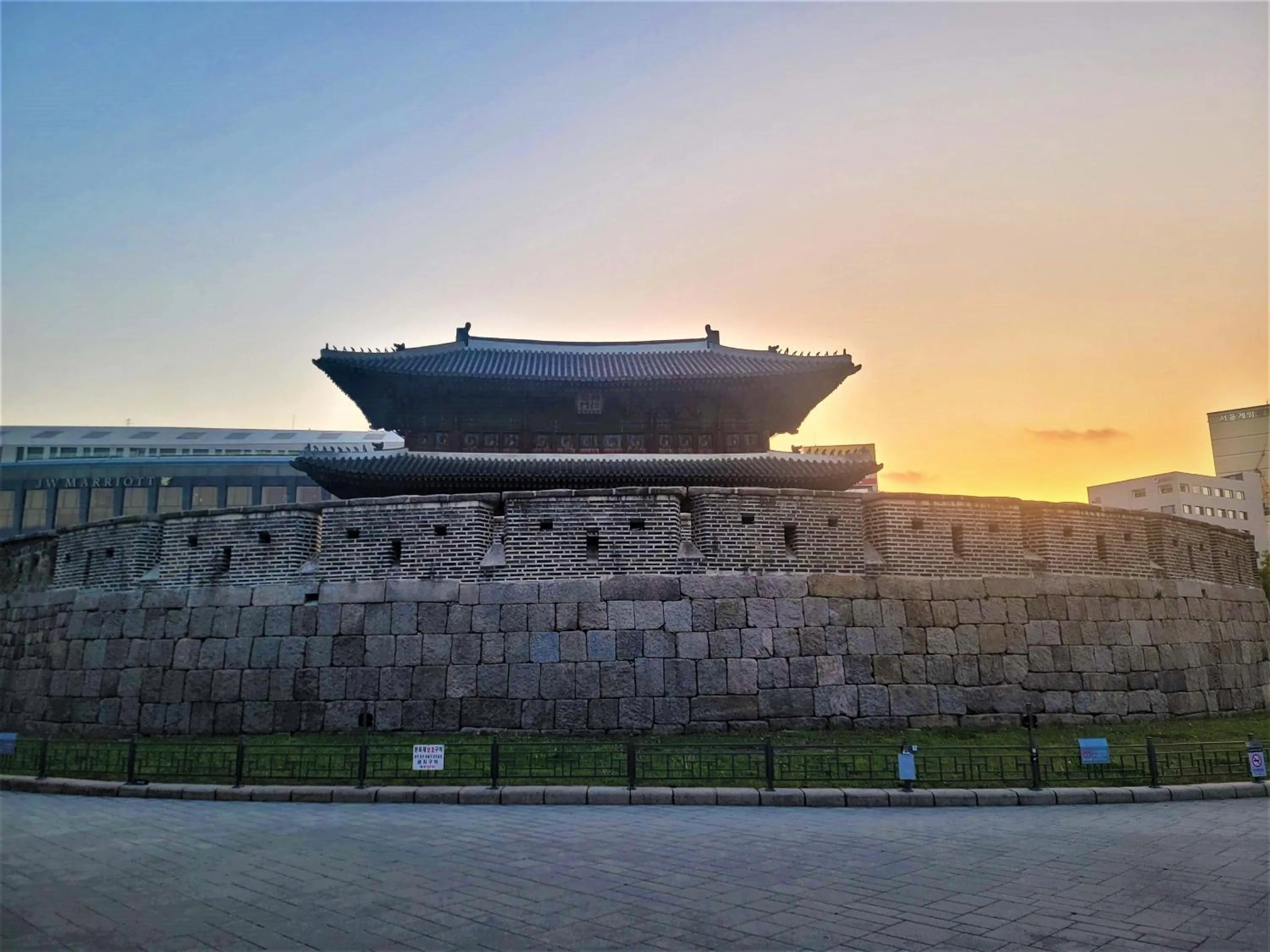 Nearby landmark in Hotel dongyangjang Dongdaemun-Jongno
