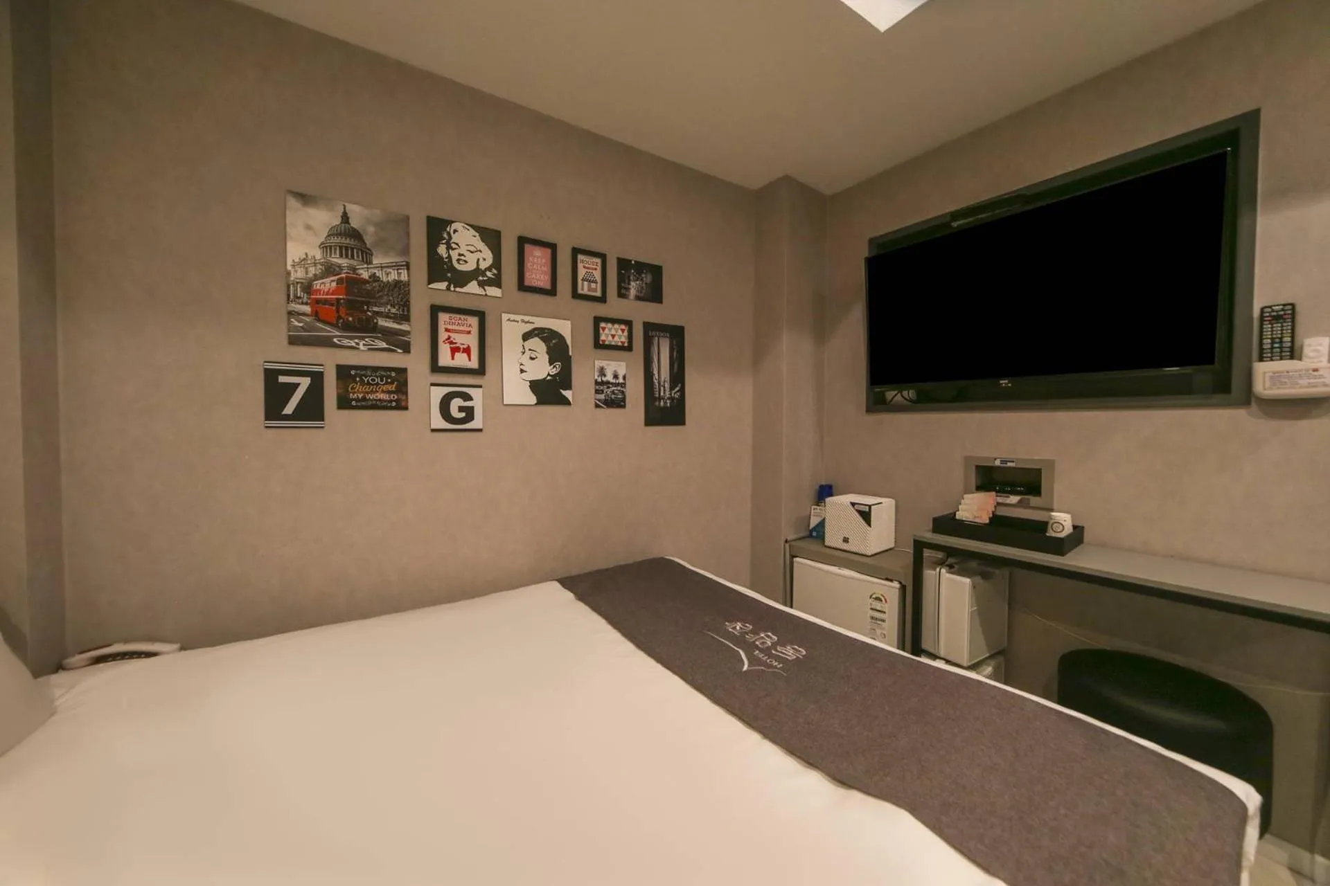 Bed in Hotel dongyangjang Dongdaemun-Jongno