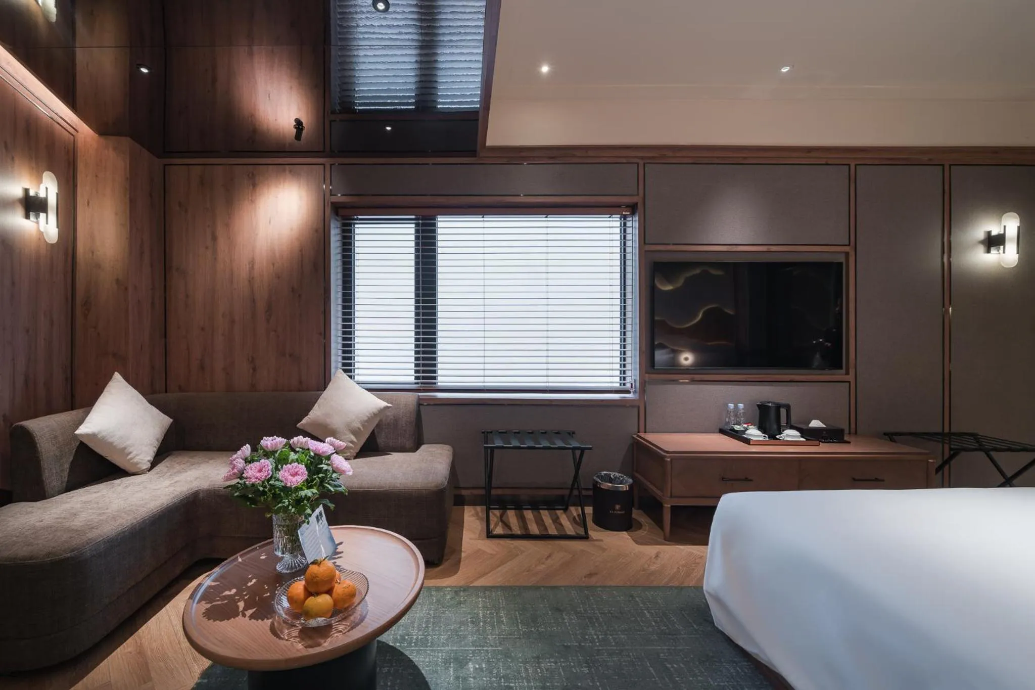 View (from property/room), Bed in La Passion Premium Cau Go