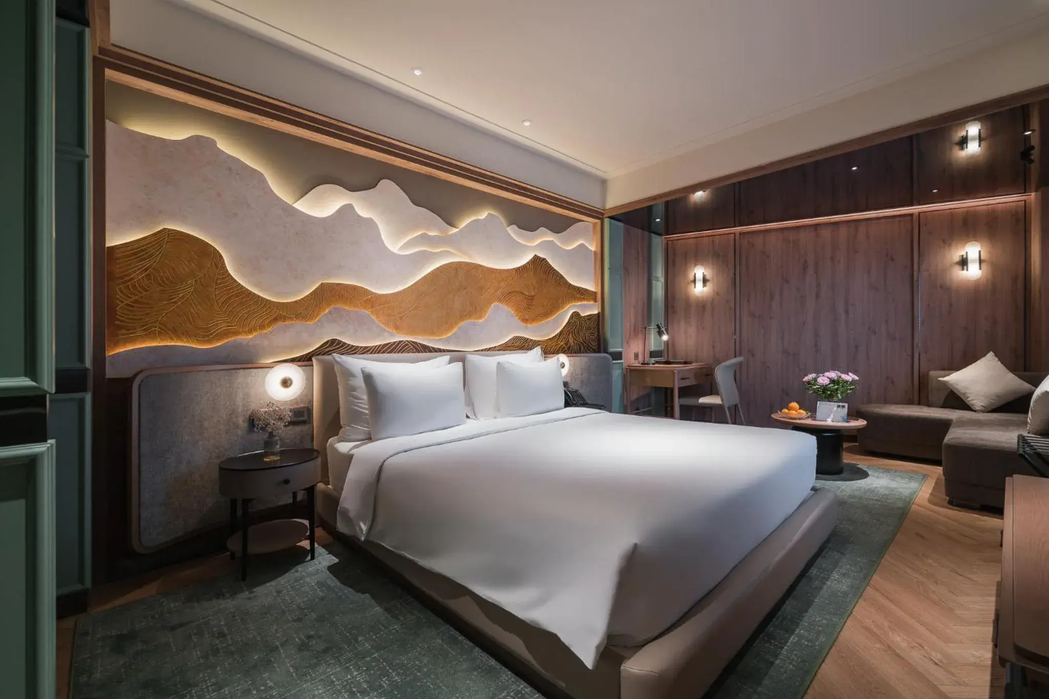 Deluxe King Room (No Window) in La Passion Premium Cau Go Deluxe King Room (No Window) in La Passion Premium Cau Go