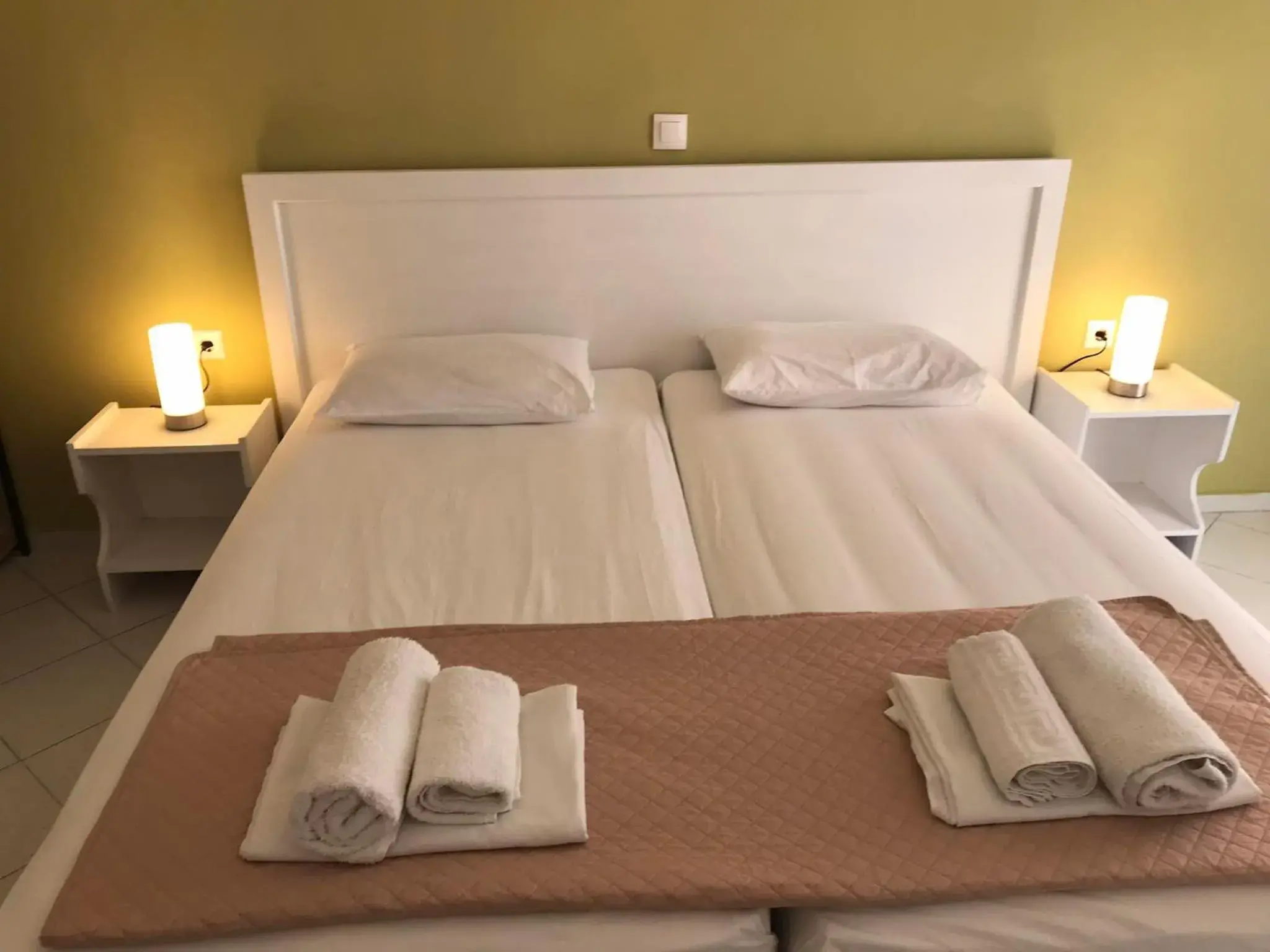 Bed in Kavos Central Bed in Kavos Central