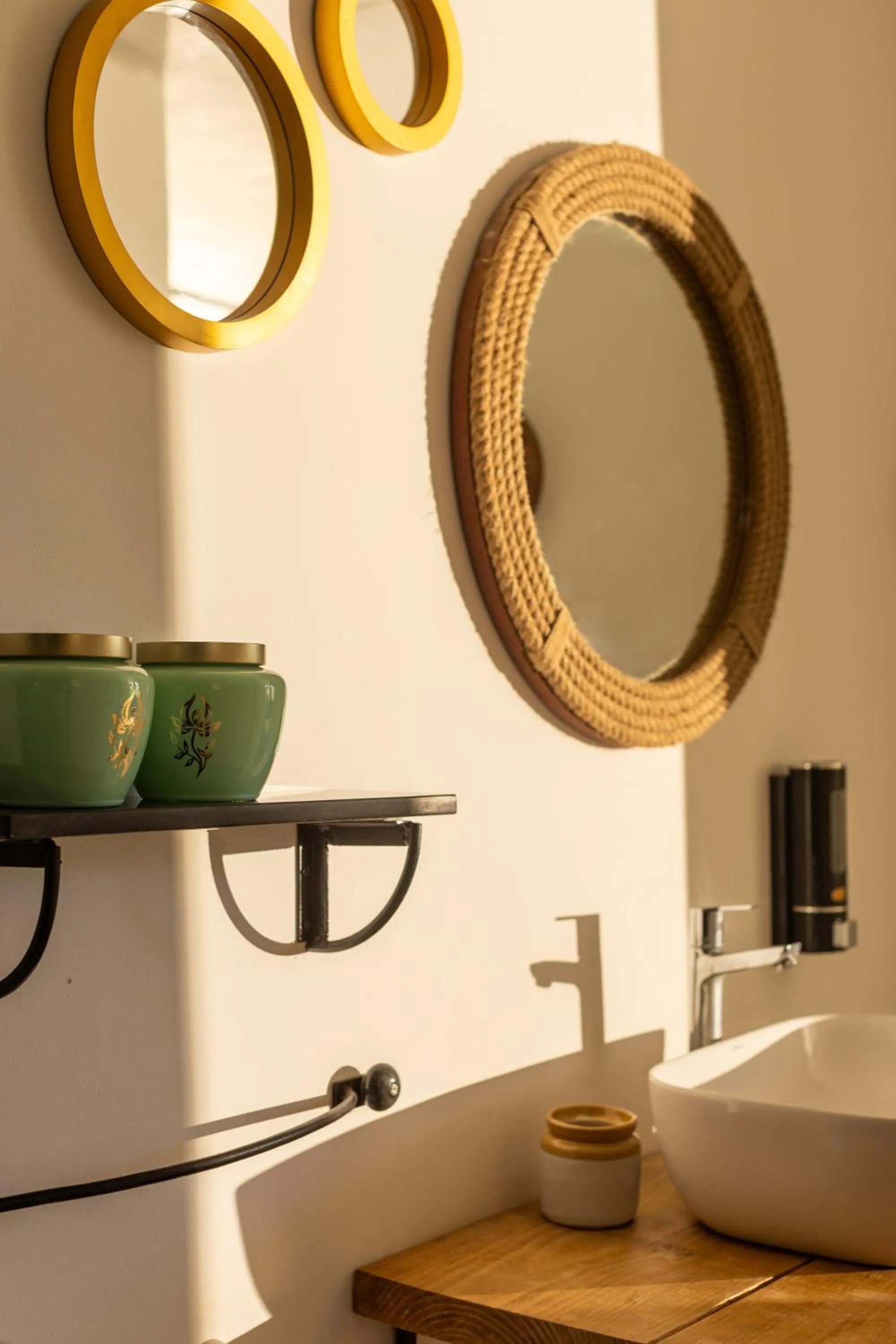 Bathroom in Pont Bleu Suites Riverside & Pool